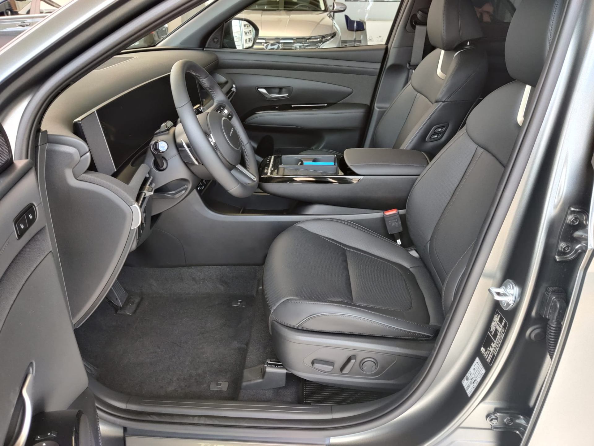 Hyundai Tucson NIEUW – Shine Shadow – Pano.dak, Leder, Navi, Carplay, Cruise,.. +5j.GARANTIE
