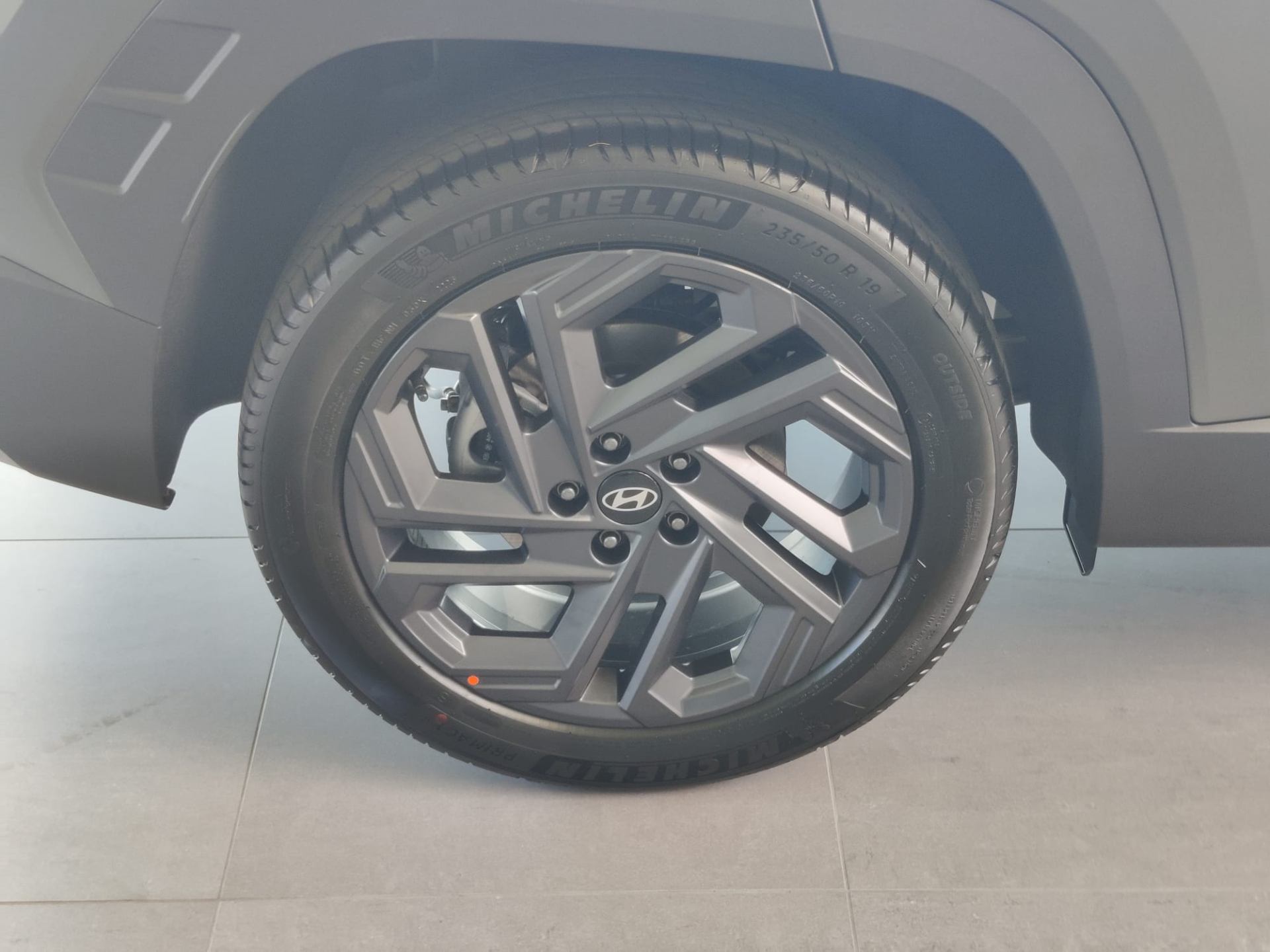 Hyundai Tucson NIEUW – Shine Shadow – Pano.dak, Leder, Navi, Carplay, Cruise,.. +5j.GARANTIE