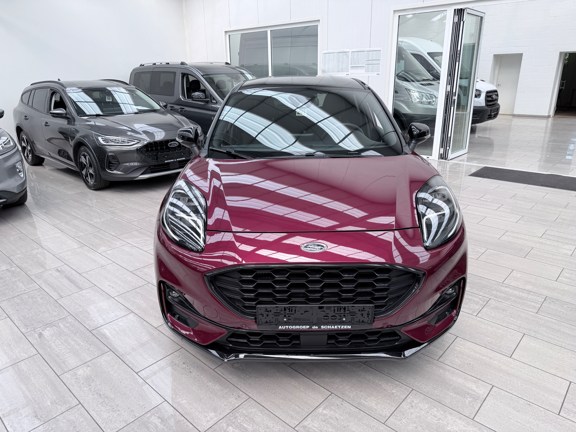 Ford Puma Puma Vivid Ruby Edition 1.0 ecoboost mhev 125pk