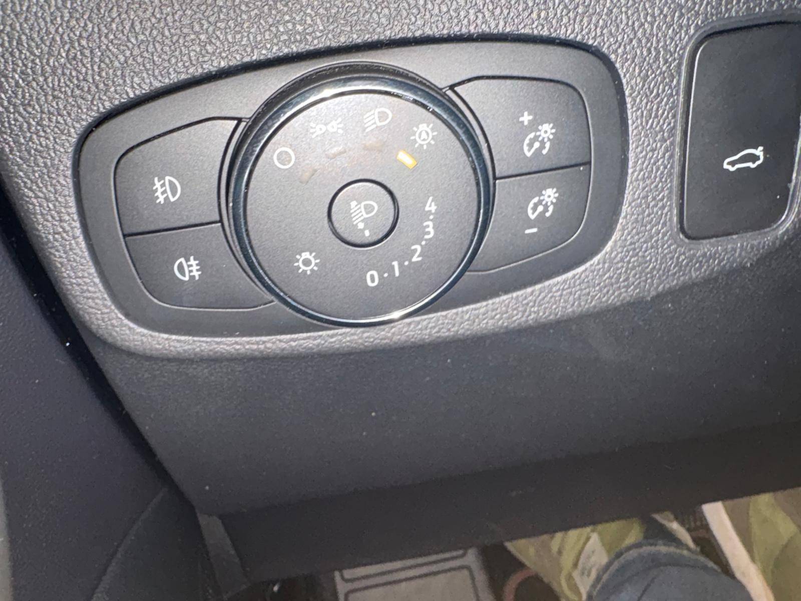 Ford Focus Focus St-line X clipper 155 pk met pano-dak