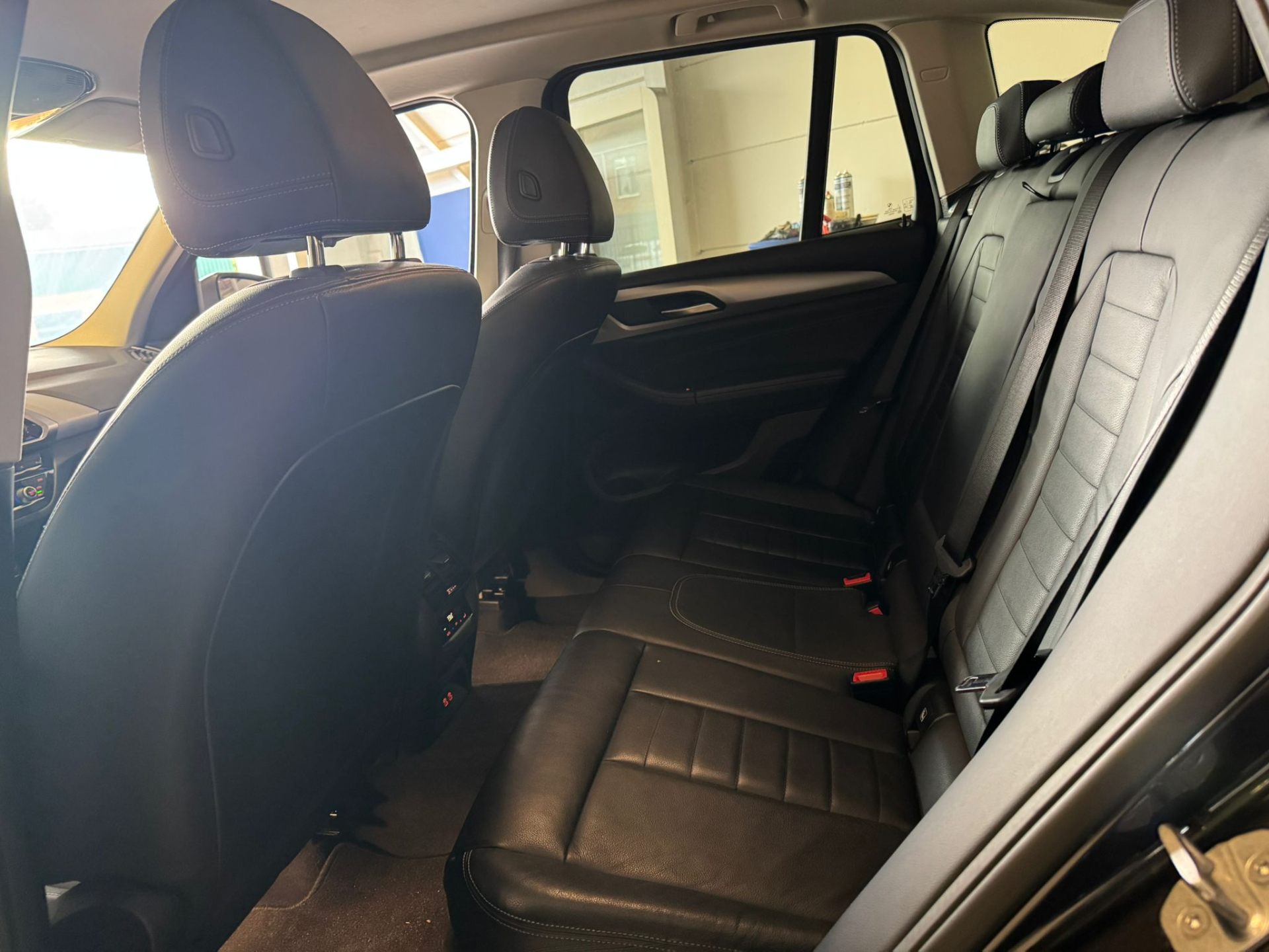 BMW X3 sDrive 18d 150pk AUTOMAAT * LEDER * NAVI * GARANTIE
