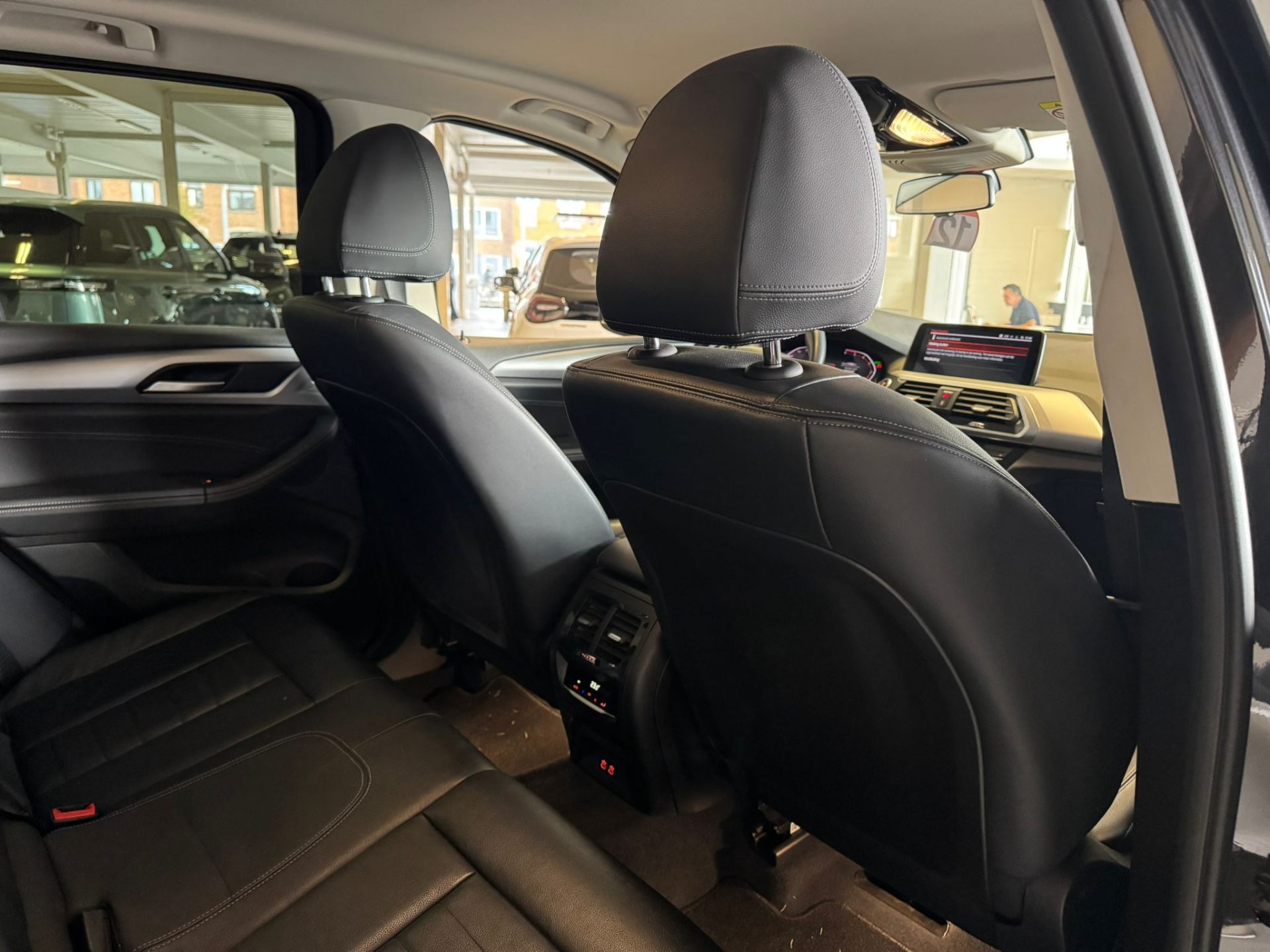 BMW X3 sDrive 18d 150pk AUTOMAAT * LEDER * NAVI * GARANTIE