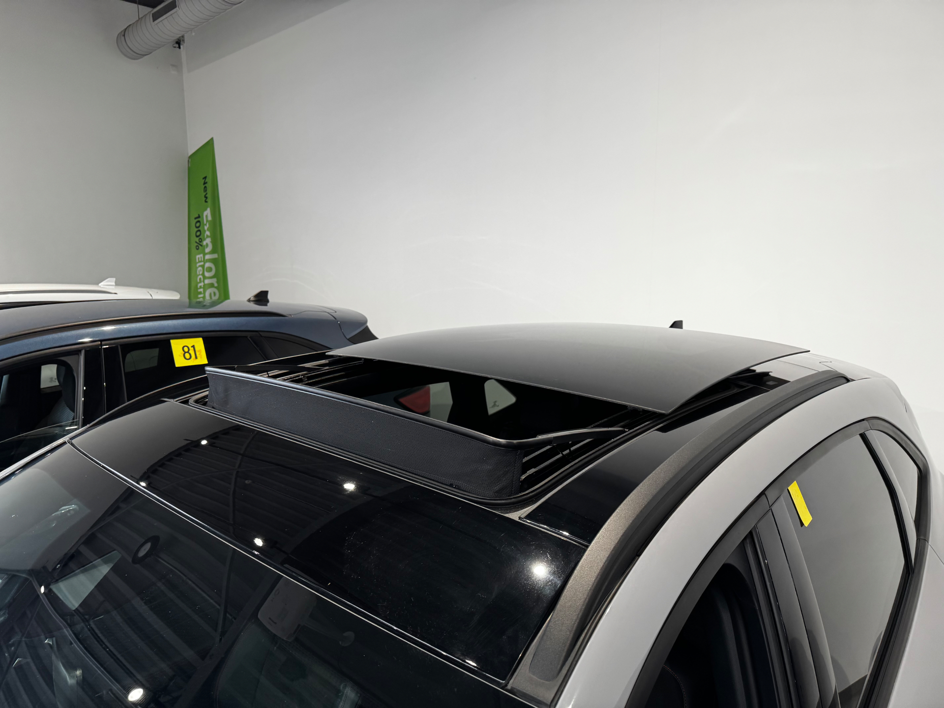 Ford Kuga ST-Line X Graphite Tech Edition   Pano Dak / 19″ zwarte AluVelgen / Winter Pack / Driver Ass Pack / Tech Pack / Afn Trekhaak / Pano Dak