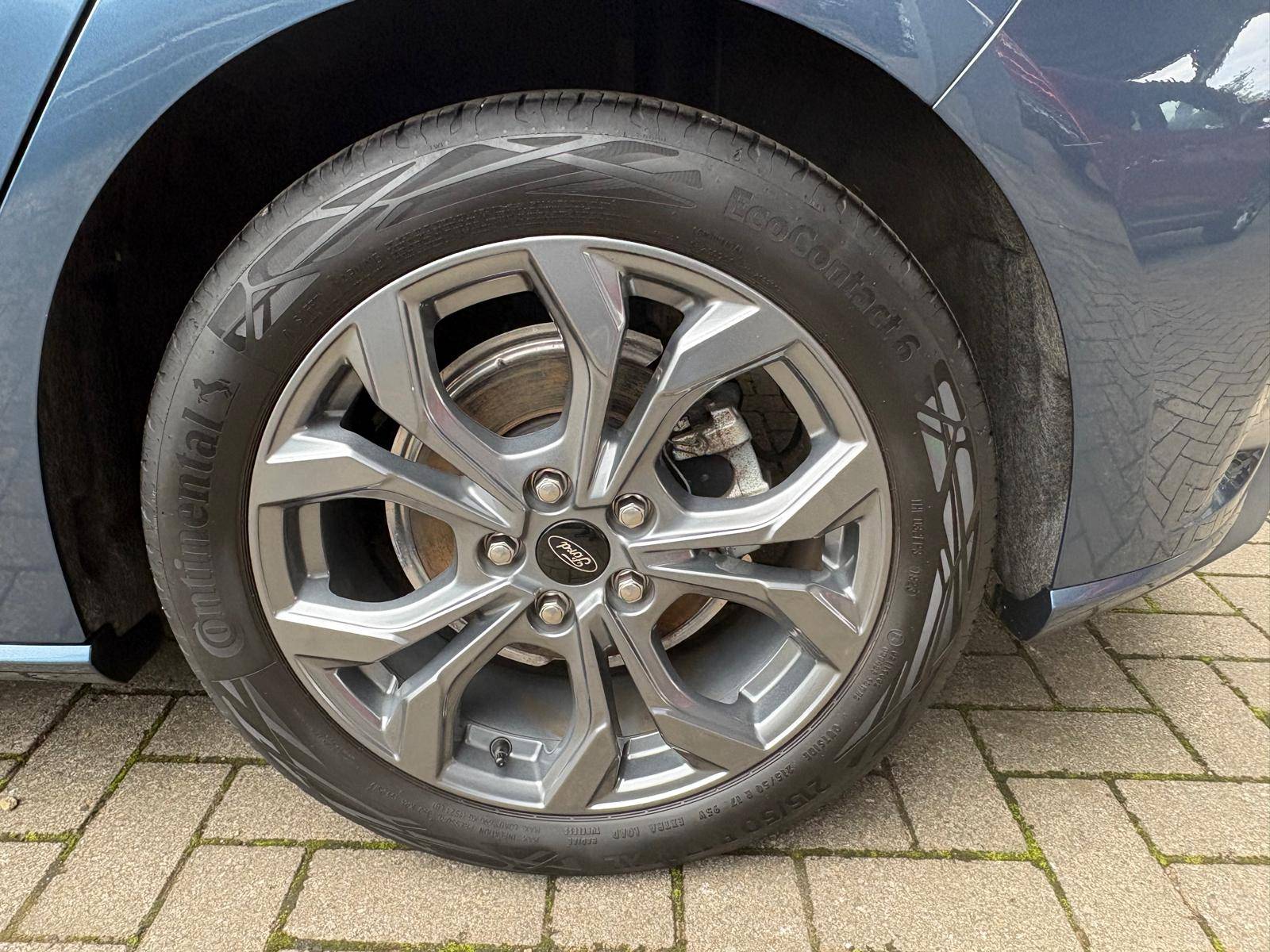 Ford Focus EcoBoost mHEV ST-Line X