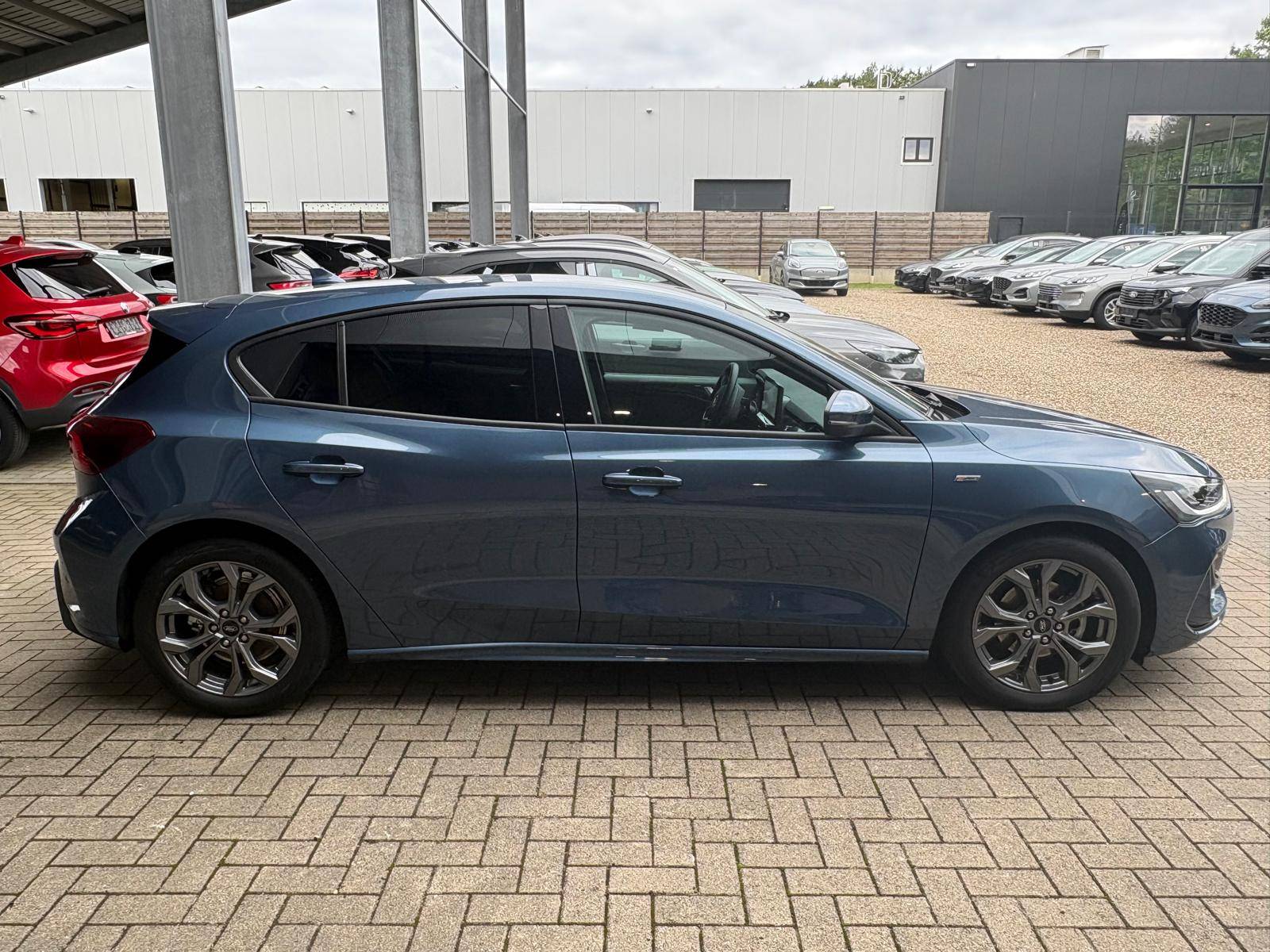 Ford Focus EcoBoost mHEV ST-Line X
