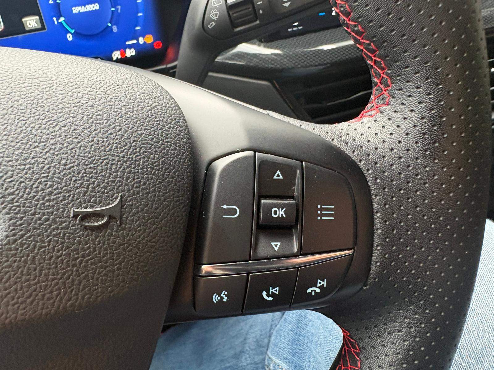 Ford Focus EcoBoost mHEV ST-Line X