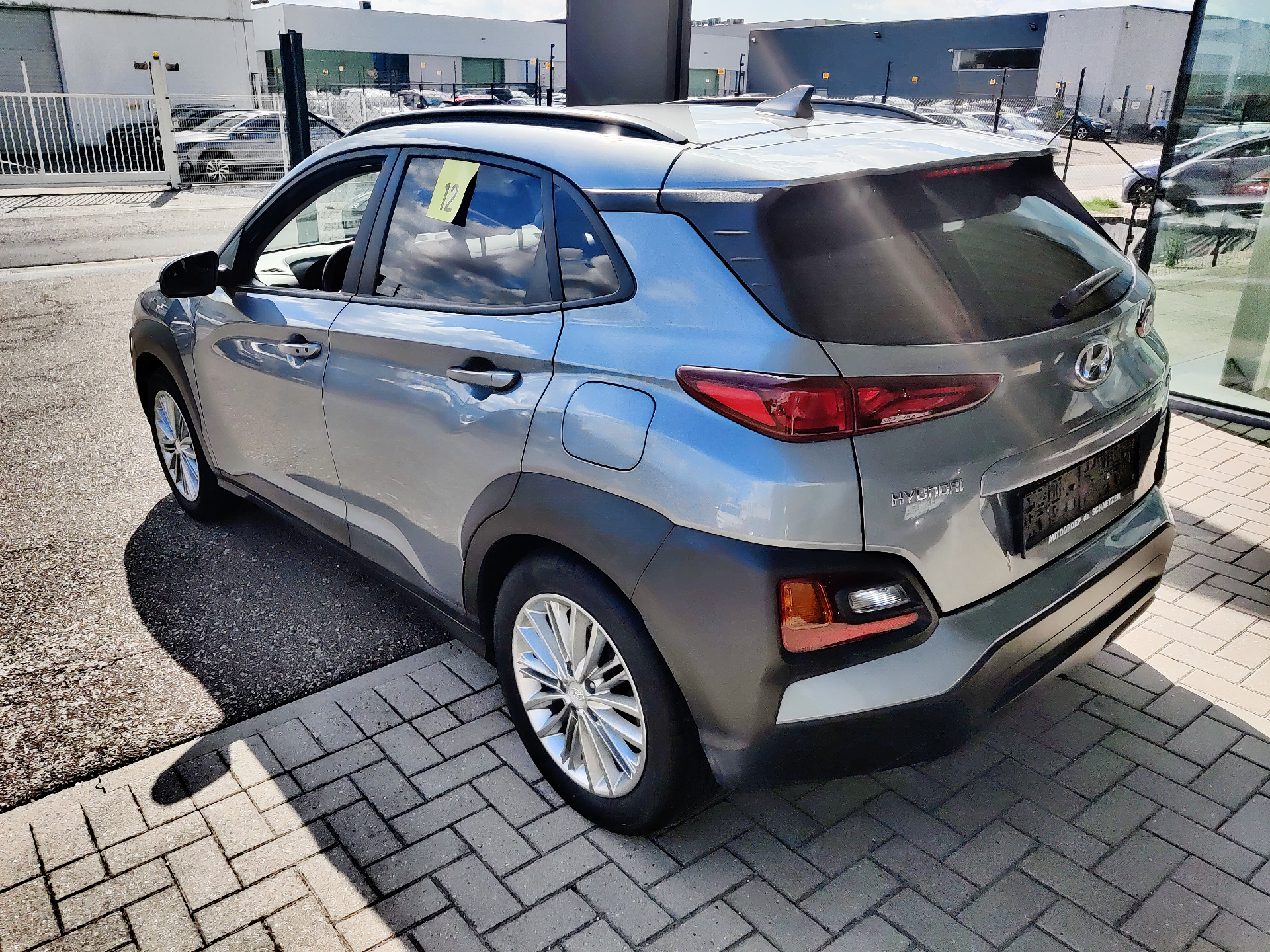 Hyundai Kona Zeer mooie Kona benzine handgeschakeld, airco, carplay enz.