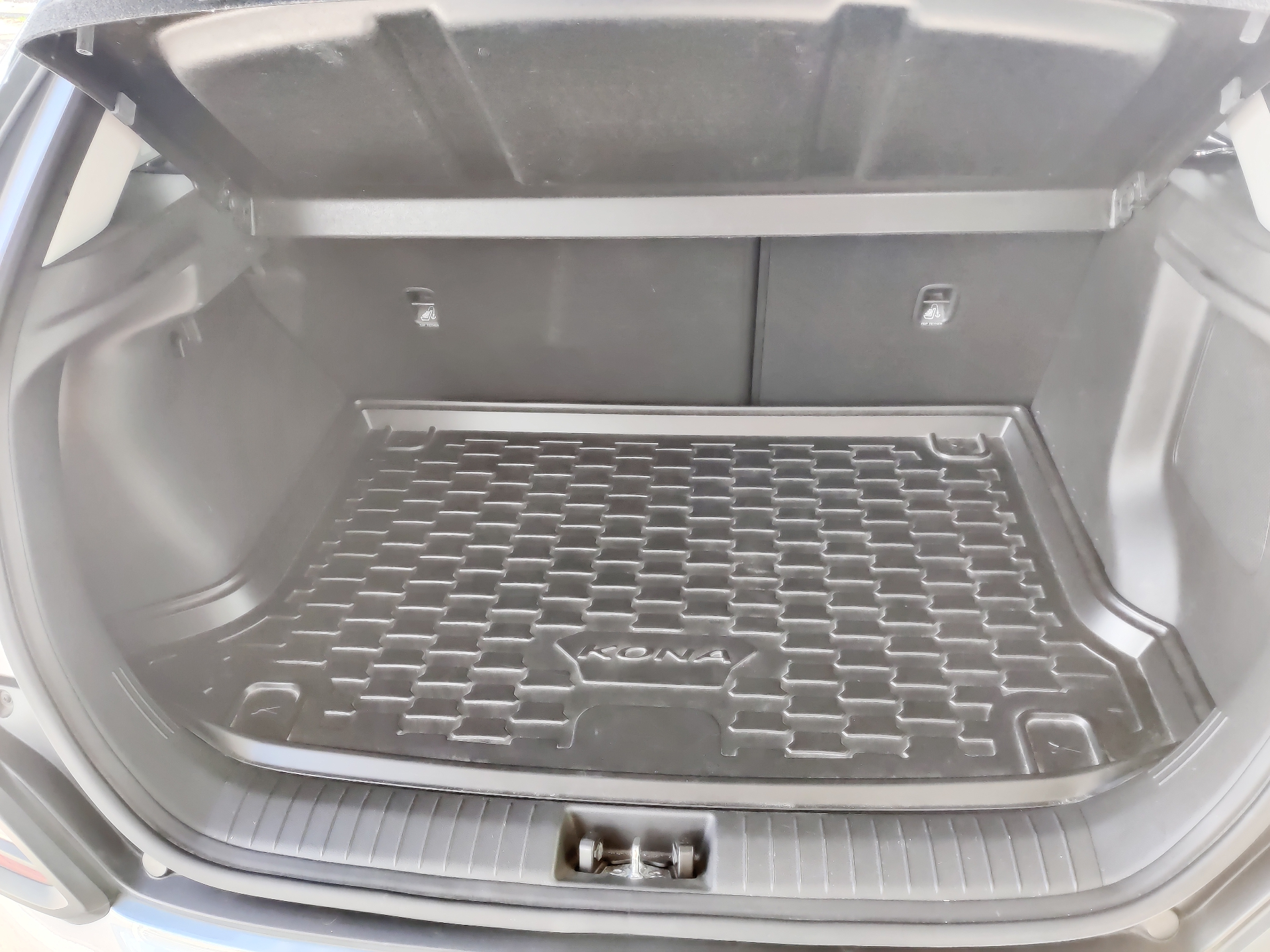 Hyundai Kona Zeer mooie Kona benzine handgeschakeld, airco, carplay enz.