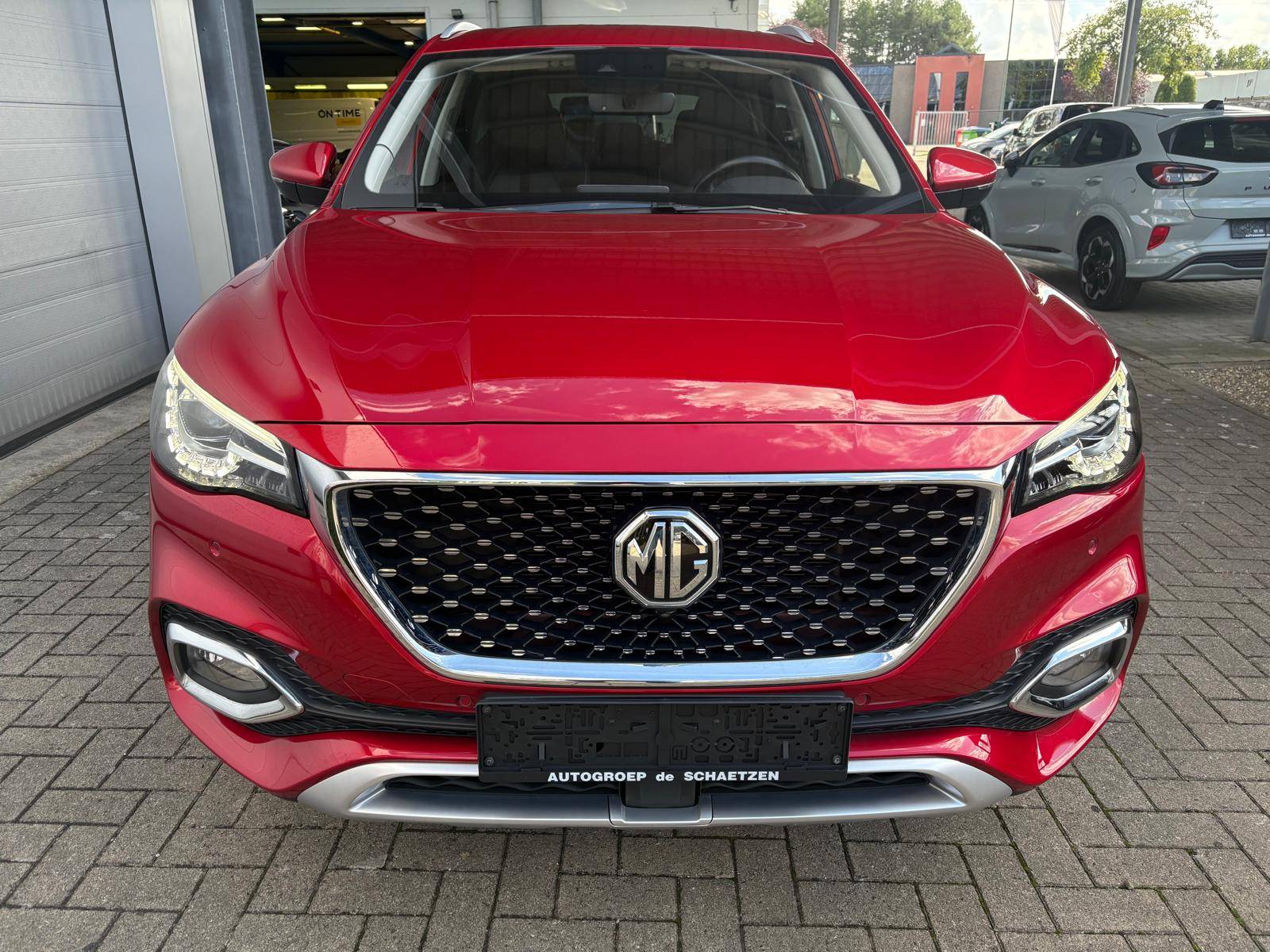 MG EHS PHEV Luxury PHEV