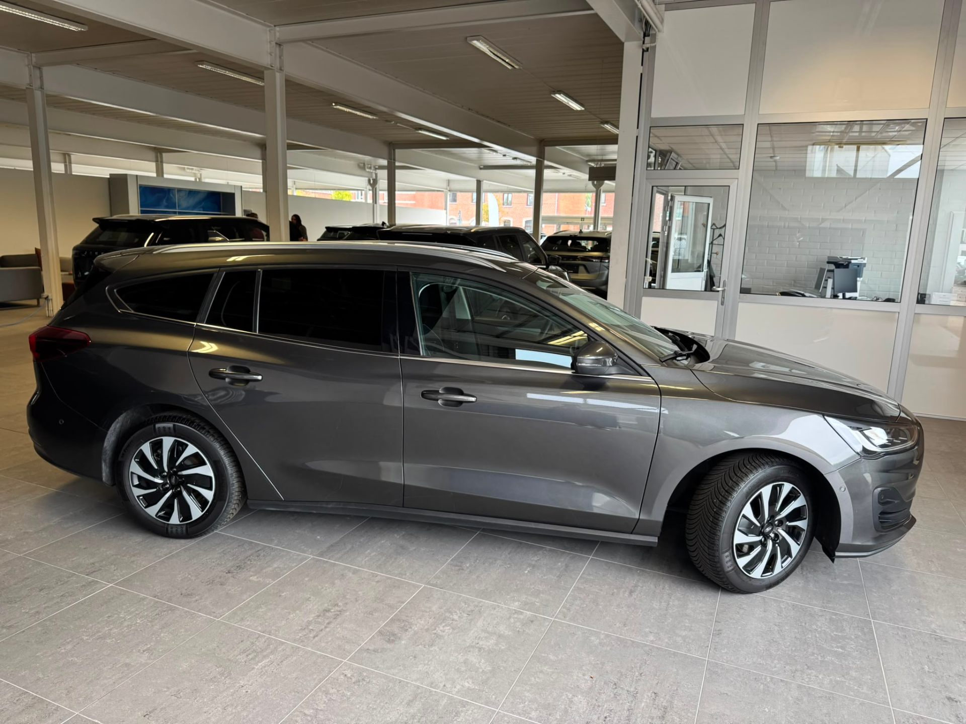 Ford Focus Focus Clipper 1.0i Ecoboost mHEV | Zetelverwarming | 12 maanden Garantie