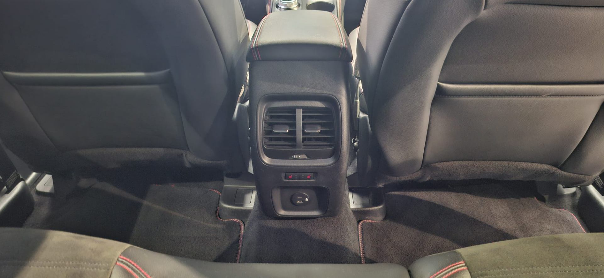 Ford Kuga PHEV ST-Line