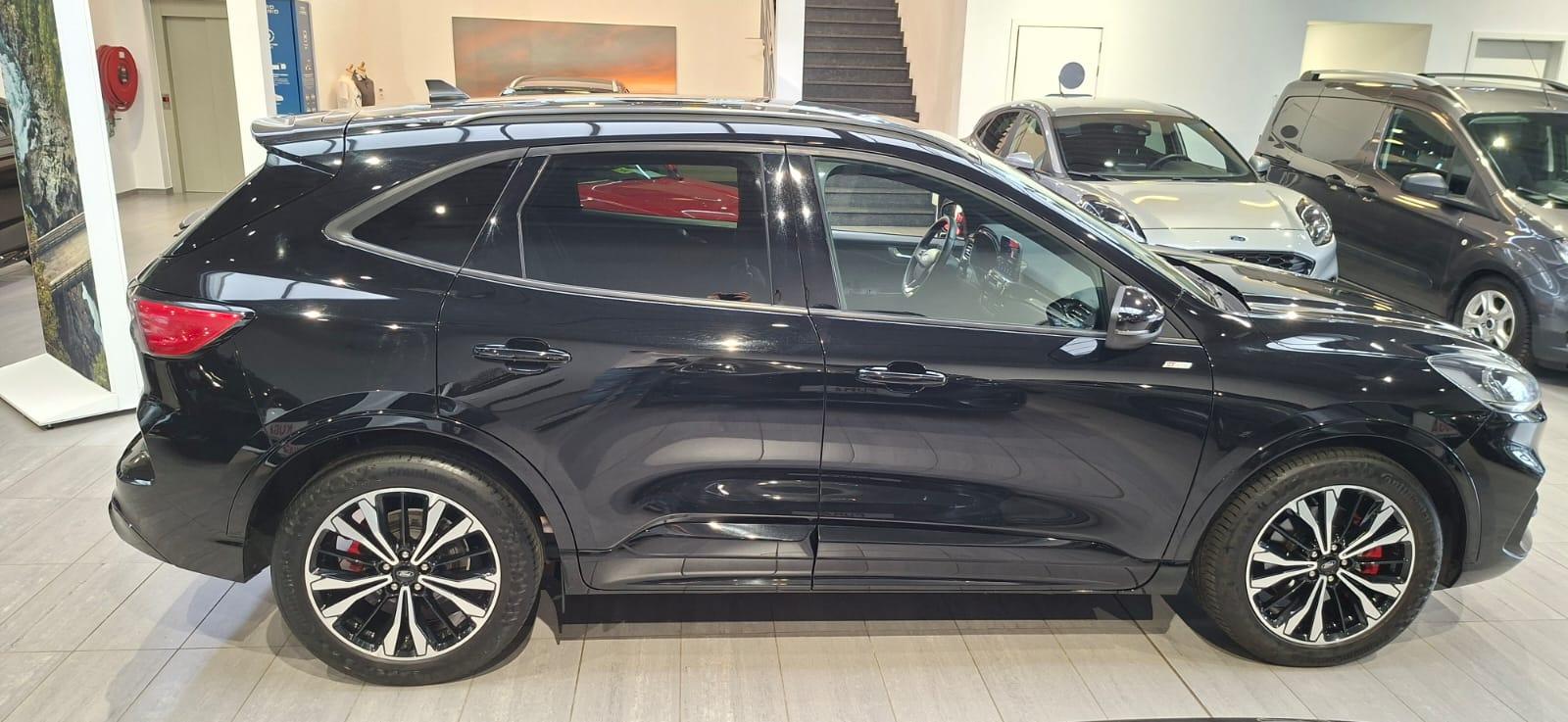 Ford Kuga PHEV ST-Line