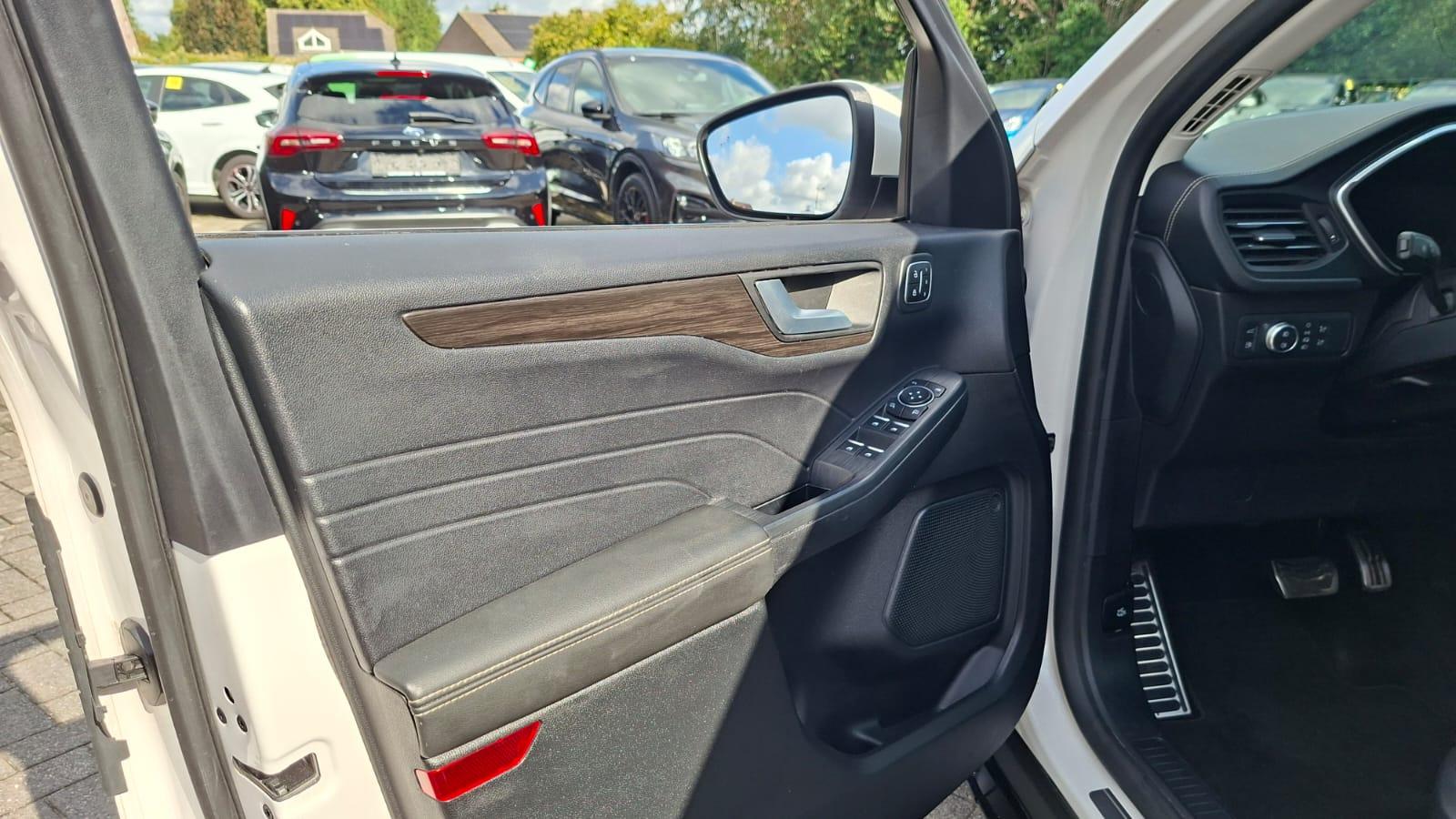 Ford Kuga Vignale PHEV / 2.5L / 225PK / 14.4kWh