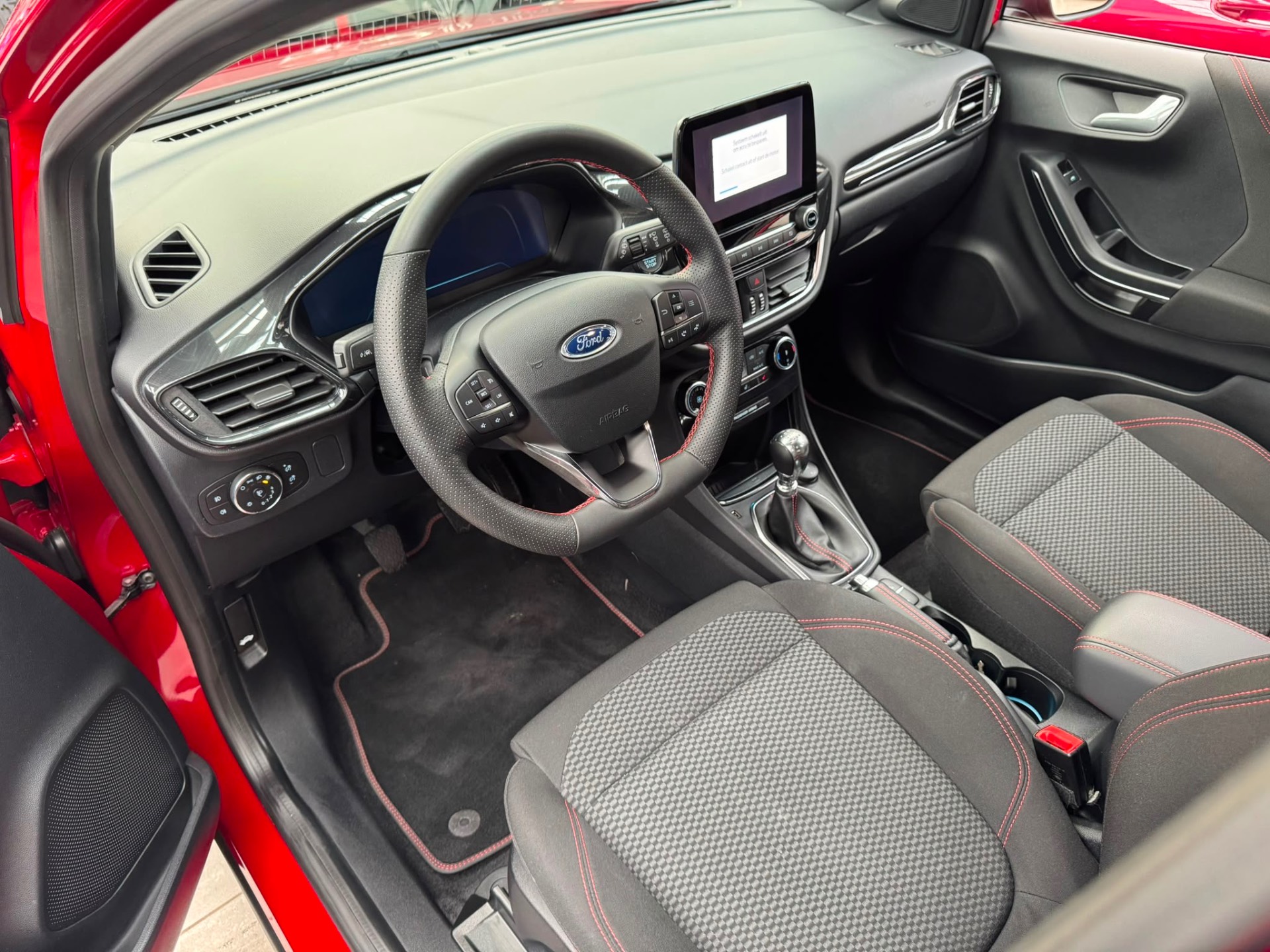 Ford Puma Ecoboost mHEV ST-Line