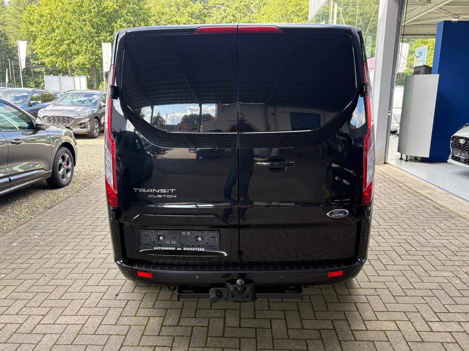 Ford Transit Custom Dubbel Cabine 5 zit