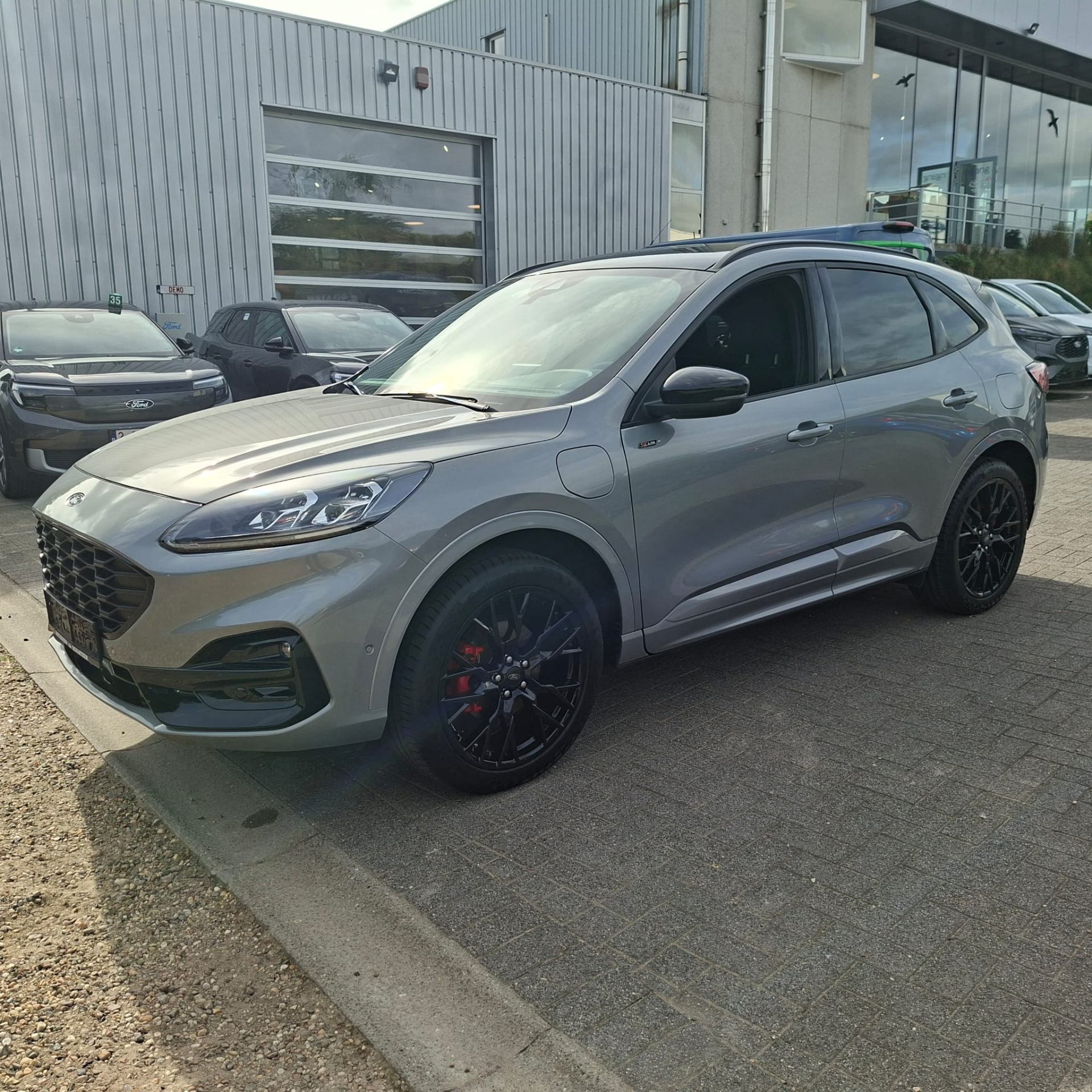 Ford Kuga ST-Line X / PHEV / Solar silver