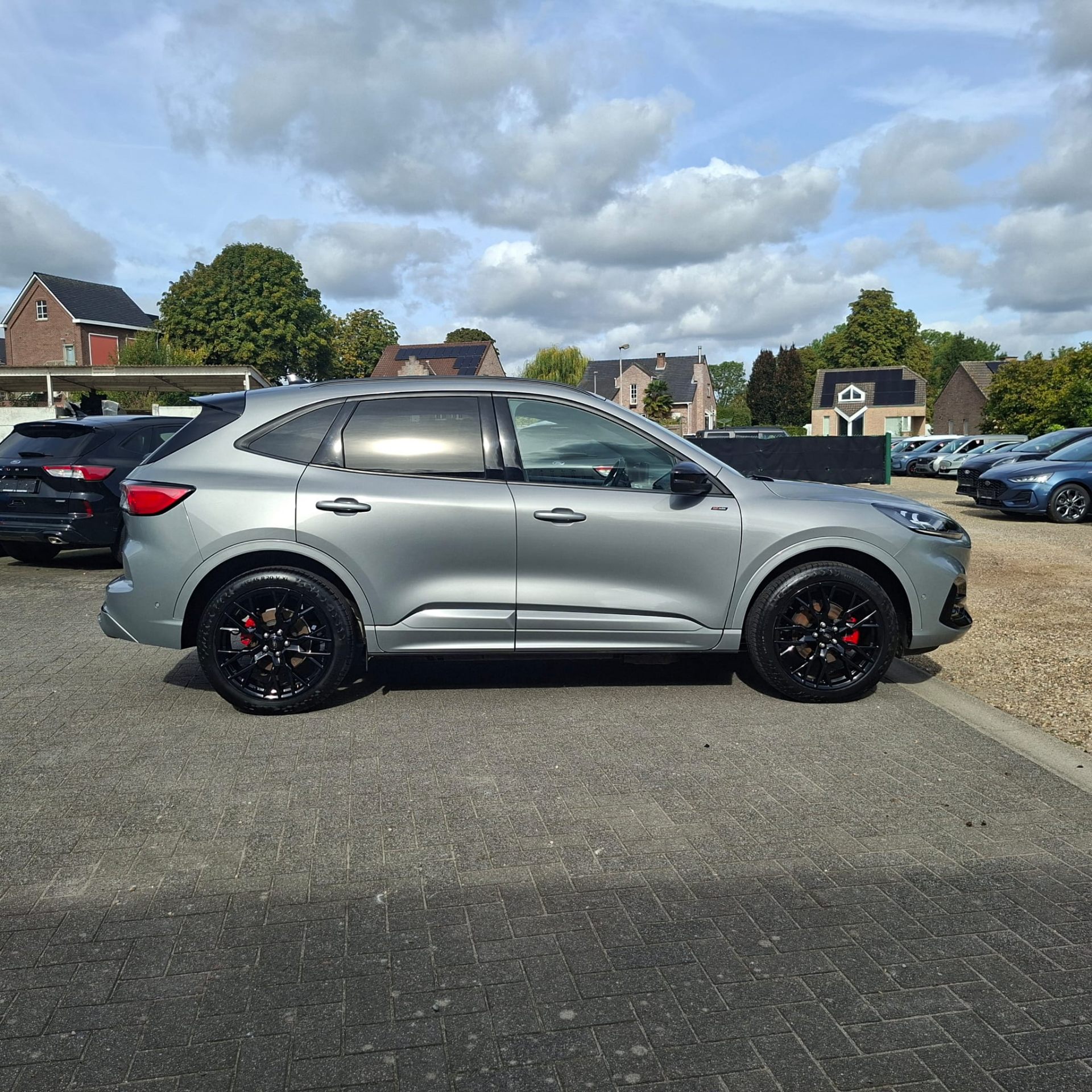 Ford Kuga ST-Line X / PHEV / Solar silver