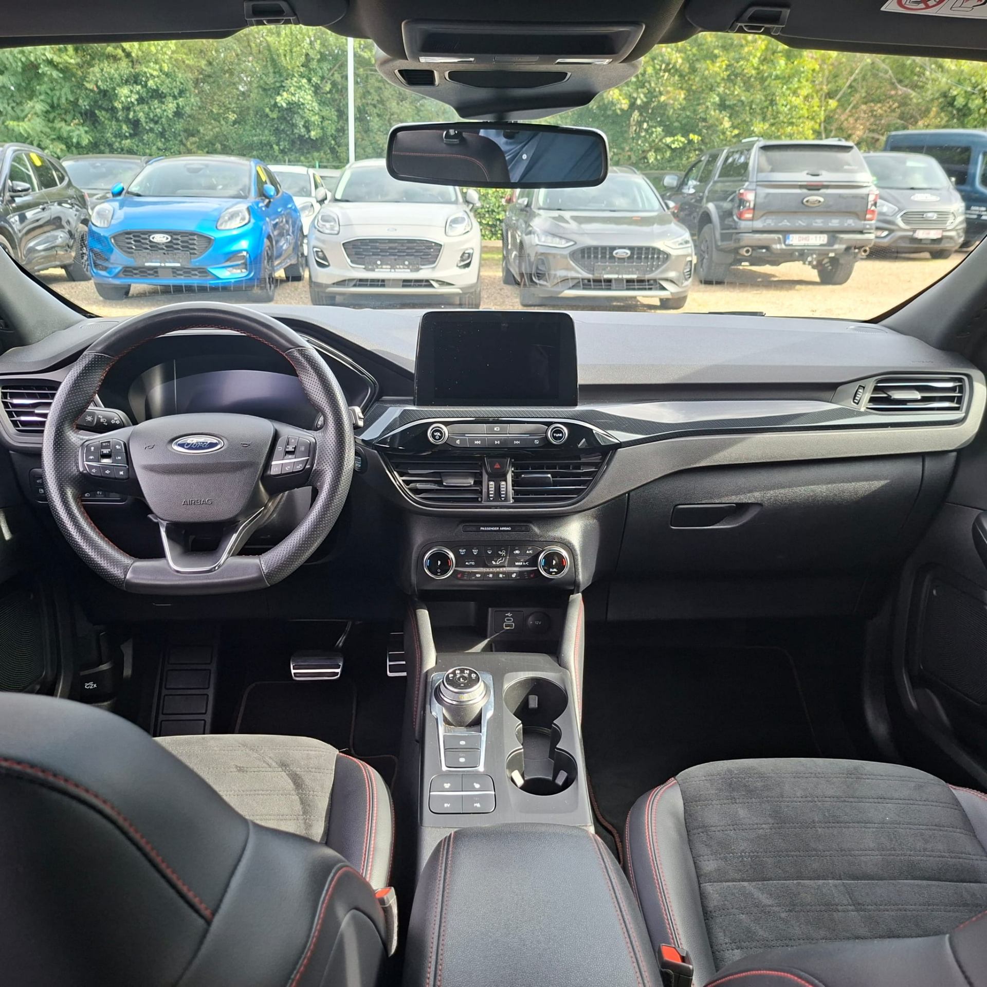 Ford Kuga ST-Line X / PHEV / Solar silver
