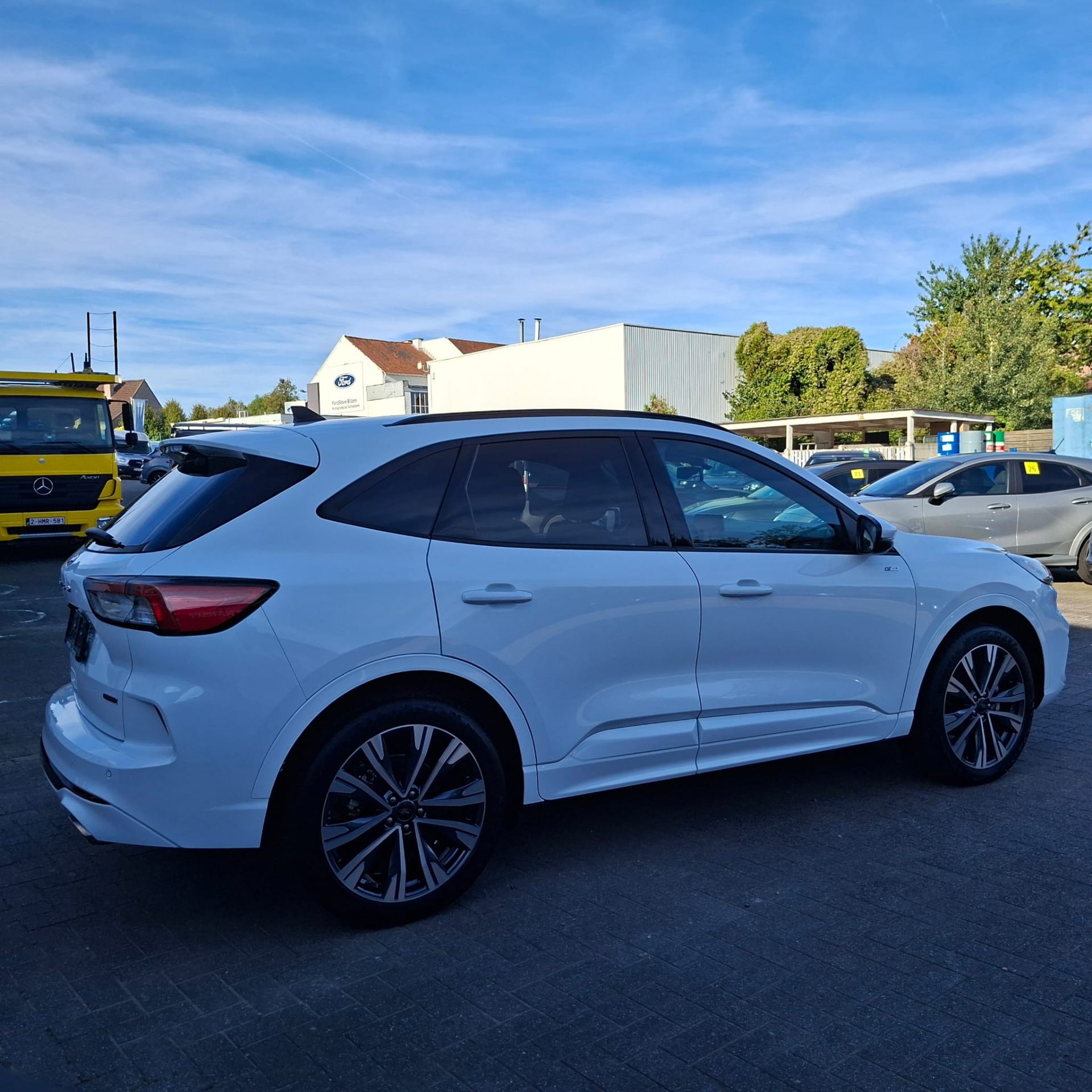 Ford Kuga ST – Line X / PHEV / frozen White