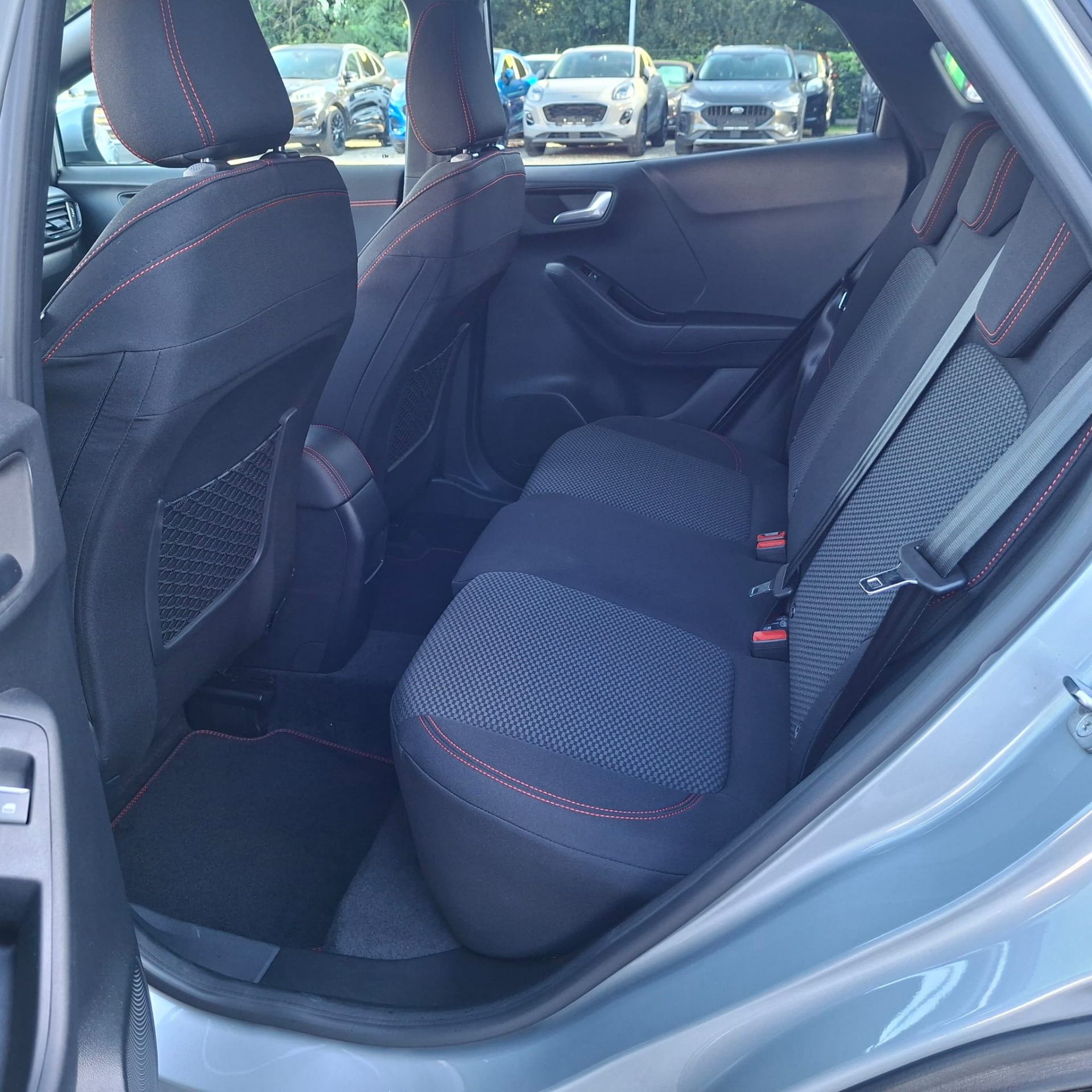 Ford Puma ST-Line mHEV / Solar Silver