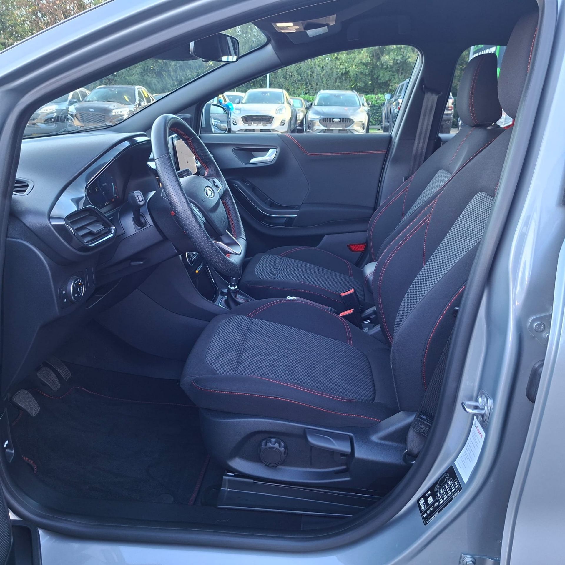 Ford Puma ST-Line mHEV / Solar Silver