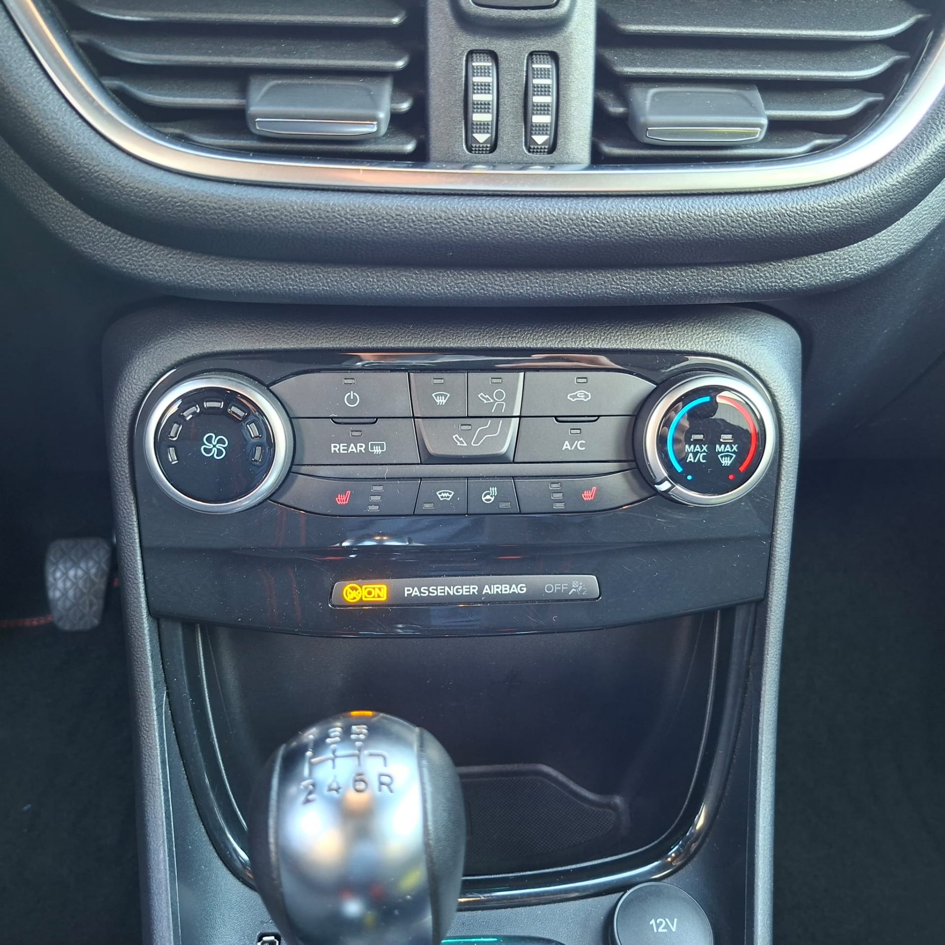 Ford Puma ST-Line mHEV / Solar Silver