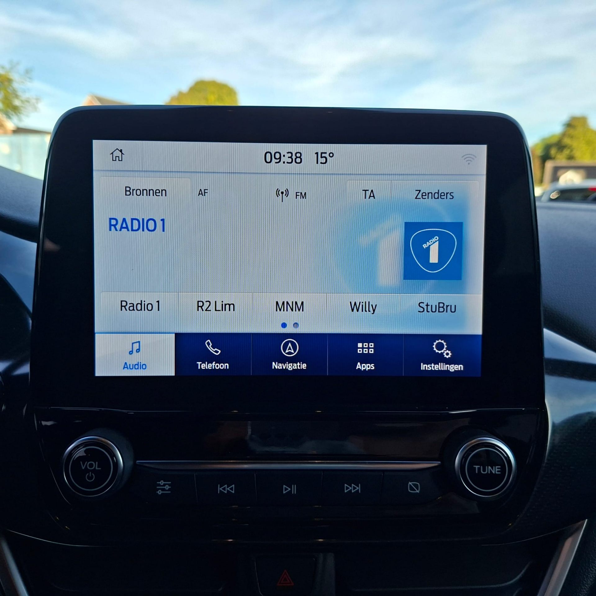 Ford Puma ST-Line mHEV / Solar Silver