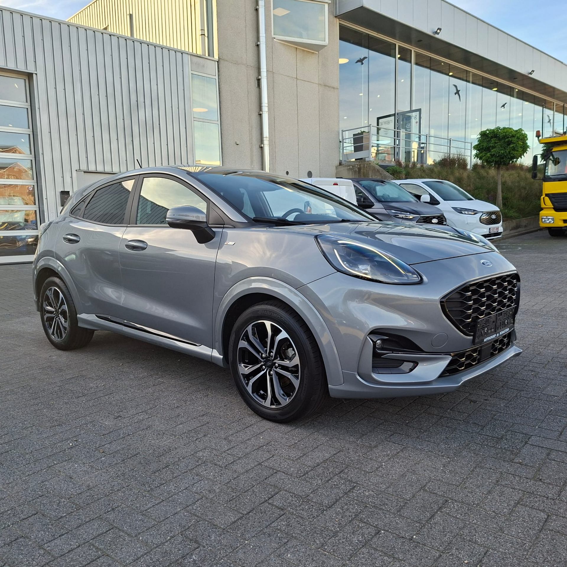 Ford Puma ST-Line mHEV / Solar Silver
