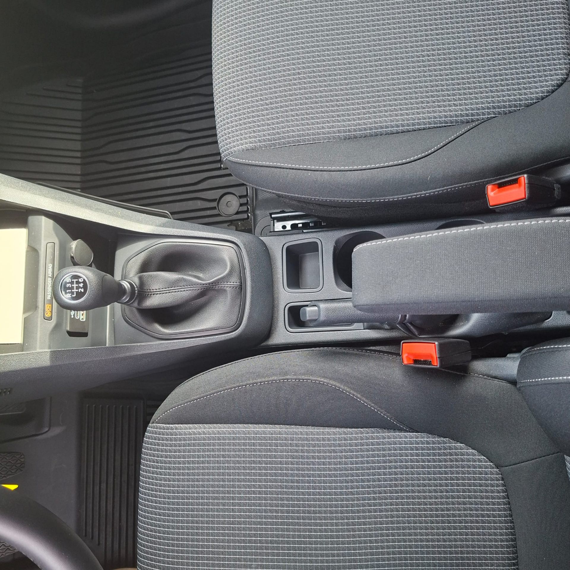 Ford Transit Courier / Lichte vracht / Diesel