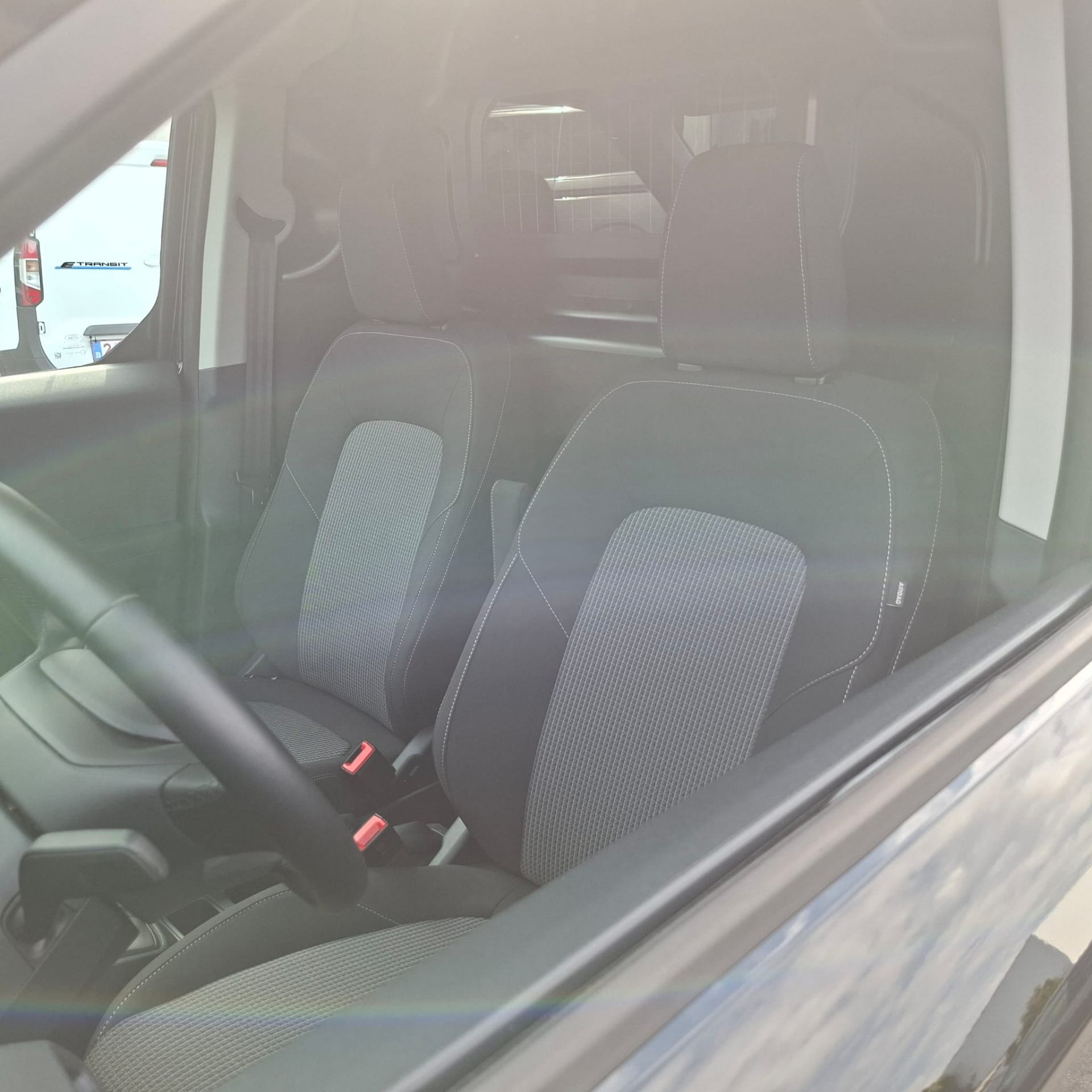 Ford Transit Courier / Lichte vracht / Diesel