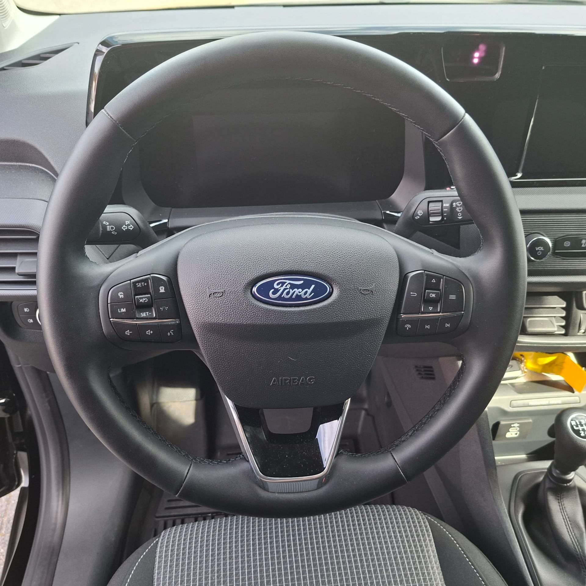 Ford Transit Courier / Lichte vracht / Diesel