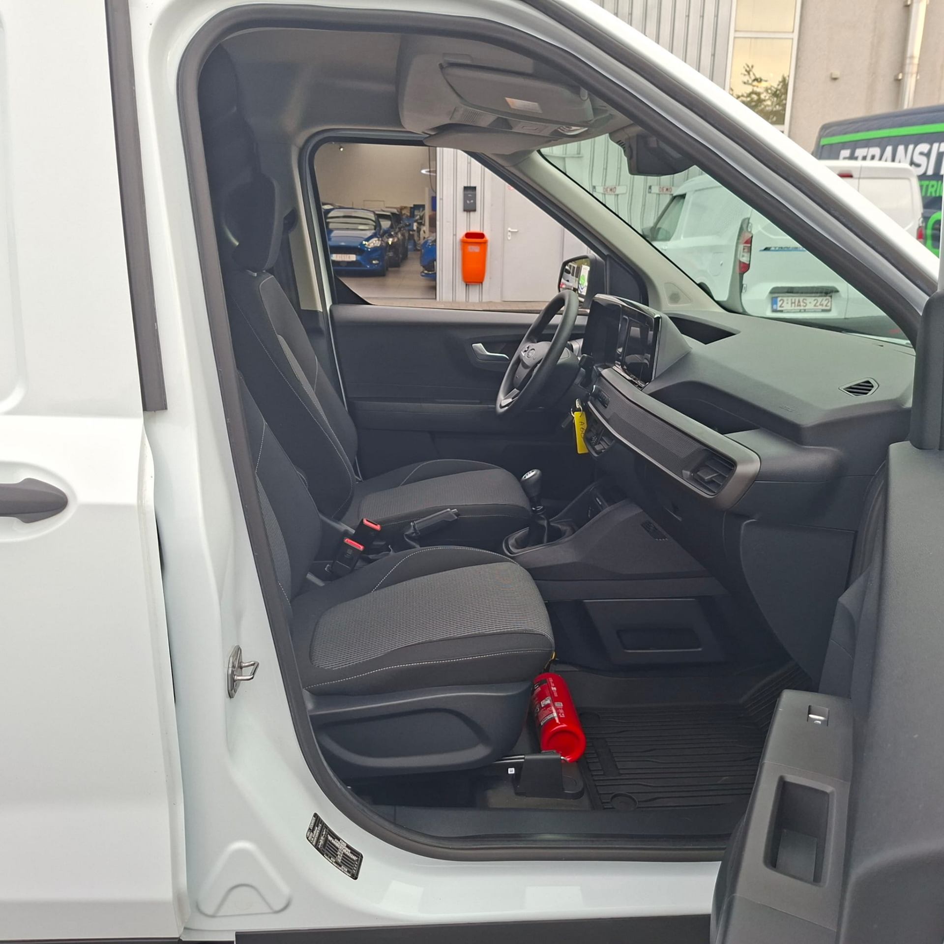 Ford Transit Courier / Lichte vracht / 125PK / 999cc