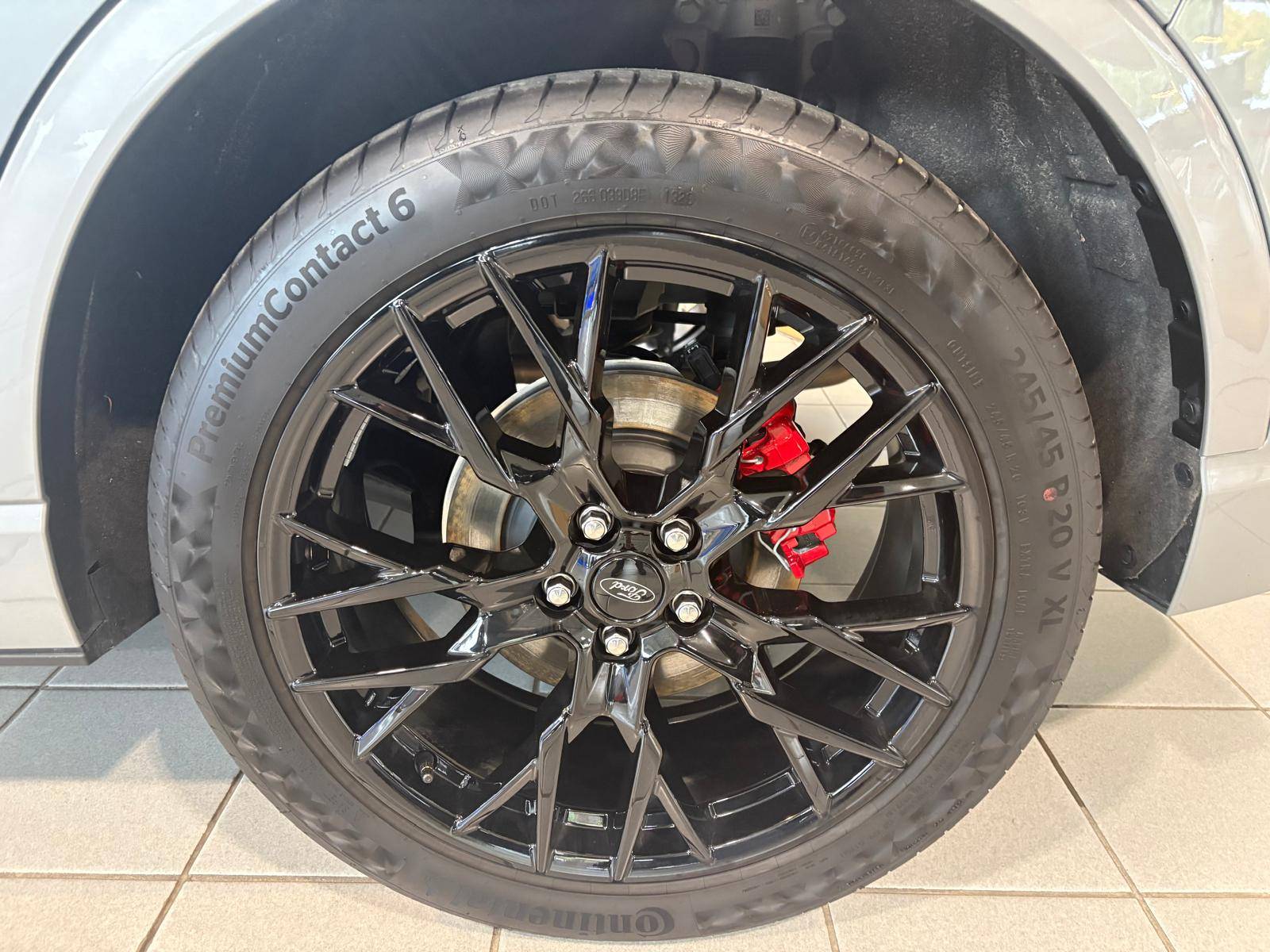 Ford Kuga PHEV ST-Line X BLACK PACKAGE 7000 km