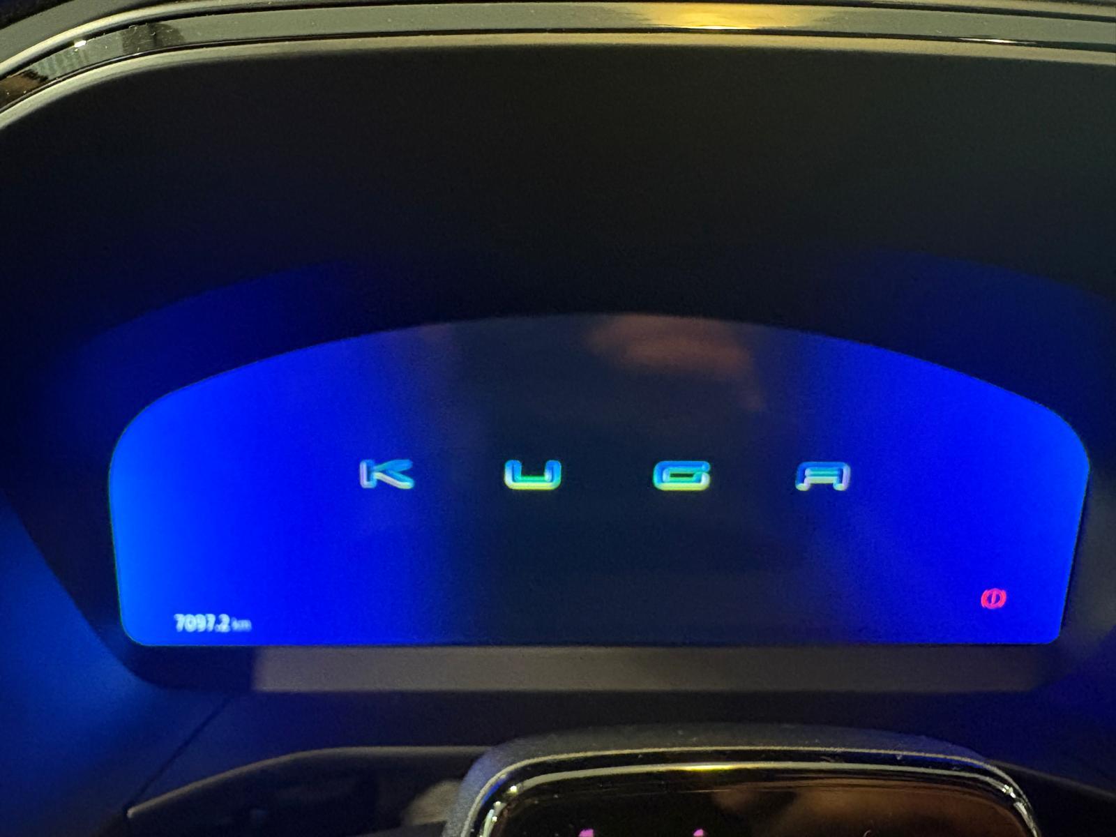 Ford Kuga PHEV ST-Line X BLACK PACKAGE 7000 km