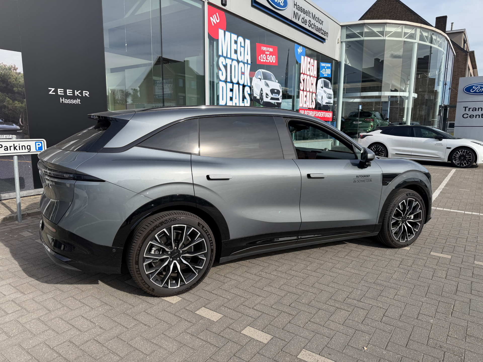 Zeekr 7X ZEEKR 7X Long Range RWD Business Edition – Directie Wagen