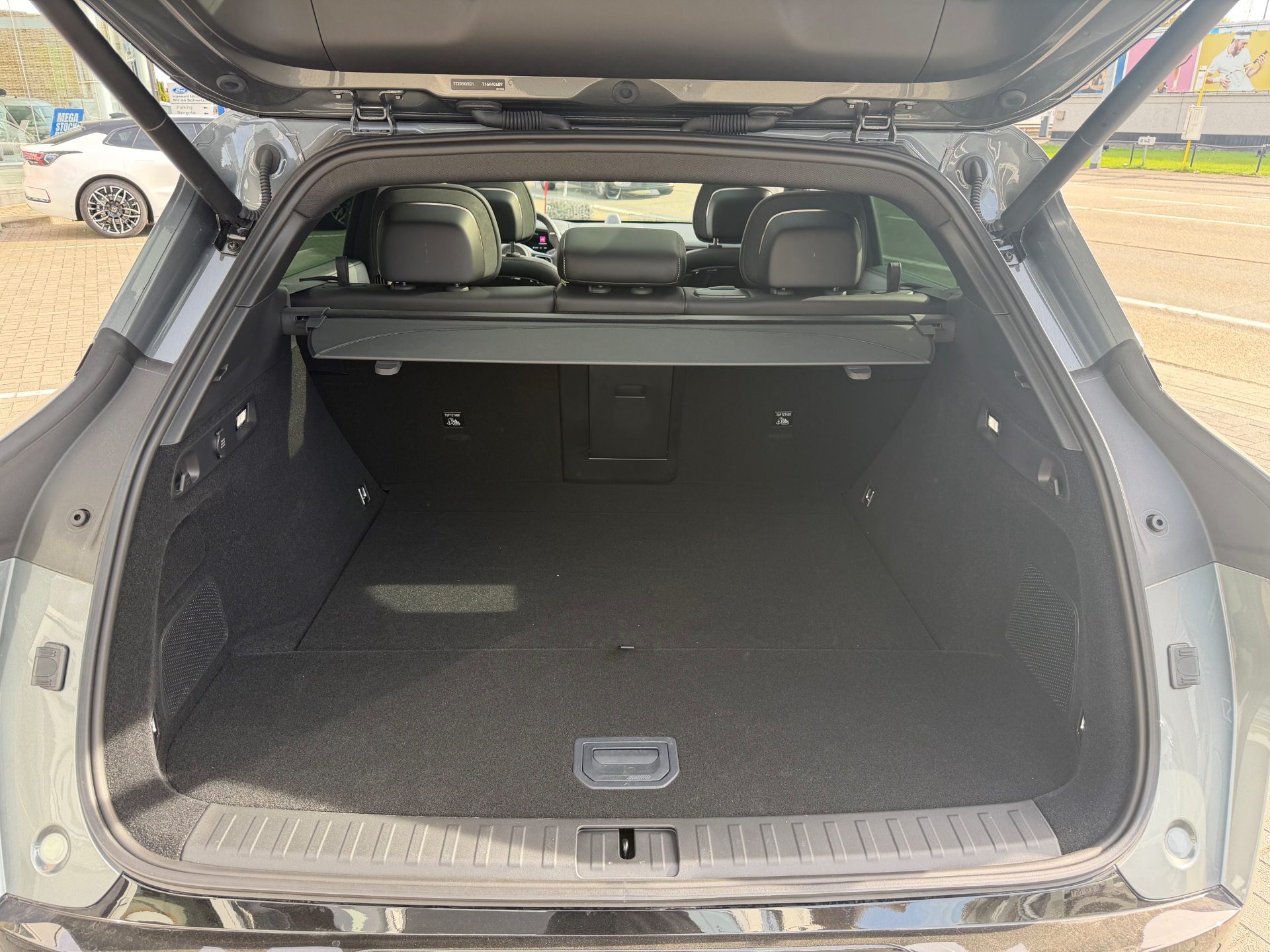 Zeekr 7X ZEEKR 7X Long Range RWD Business Edition – Directie Wagen