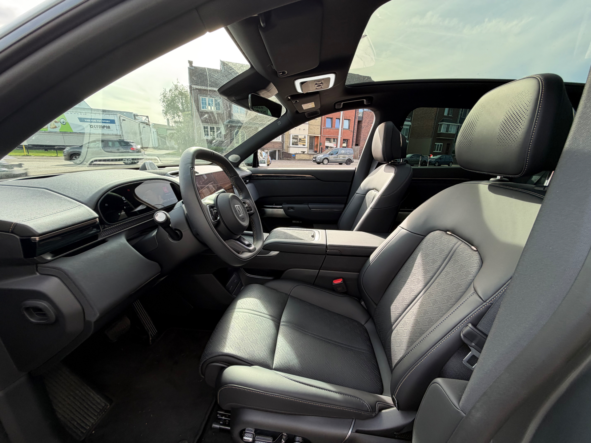Zeekr 7X ZEEKR 7X Long Range RWD Business Edition – Directie Wagen