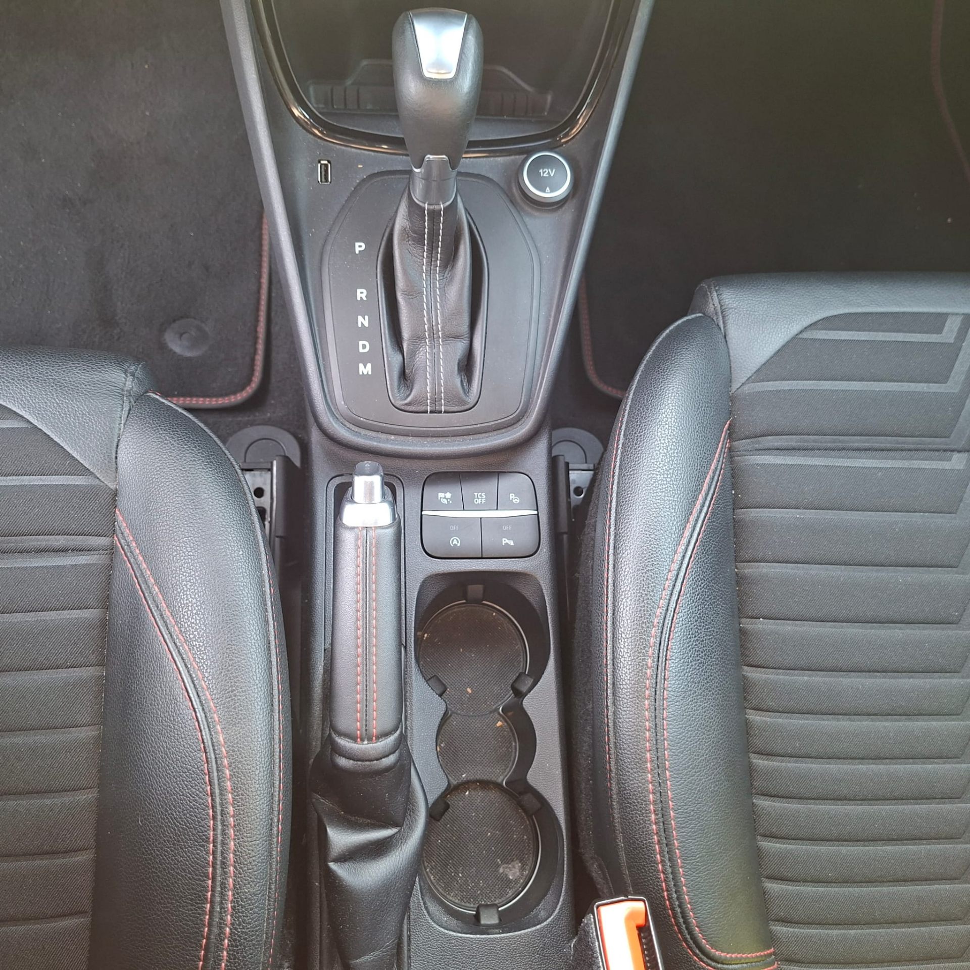 Ford Puma ST – Line  Afneembare trekhaak, zonnenband, automaat, 125PK