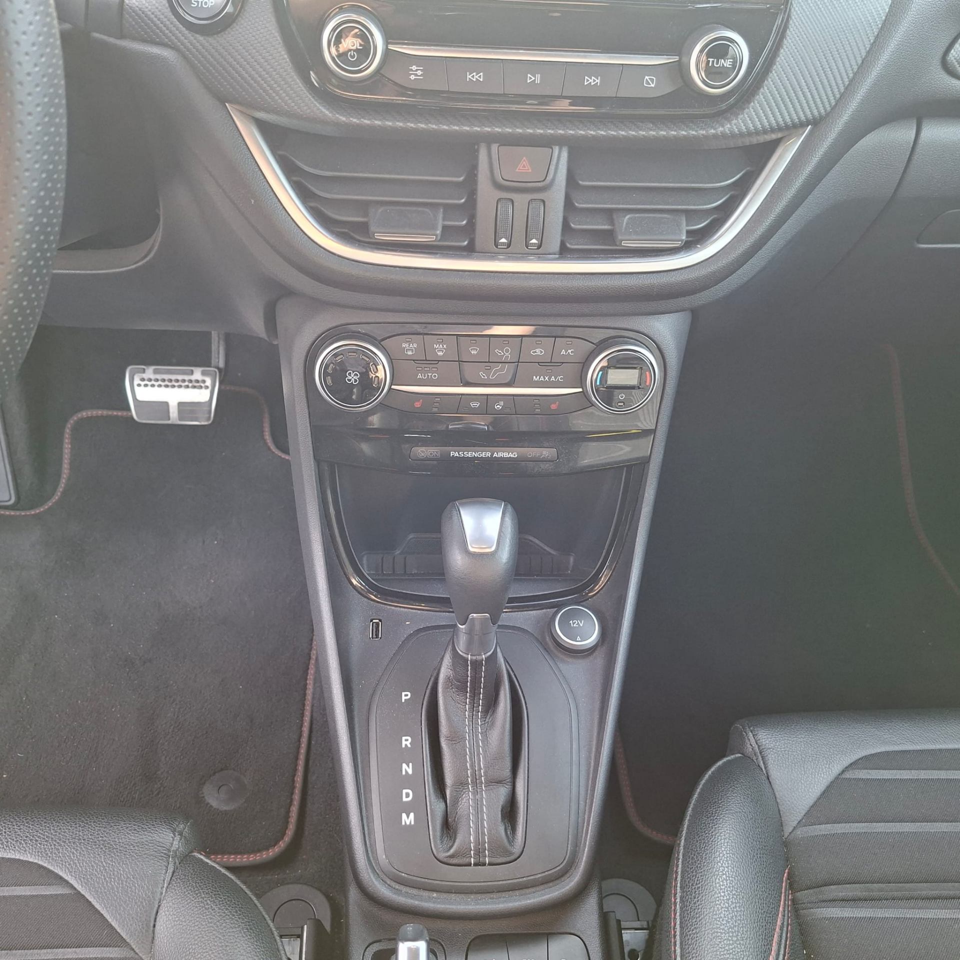 Ford Puma ST – Line  Afneembare trekhaak, zonnenband, automaat, 125PK