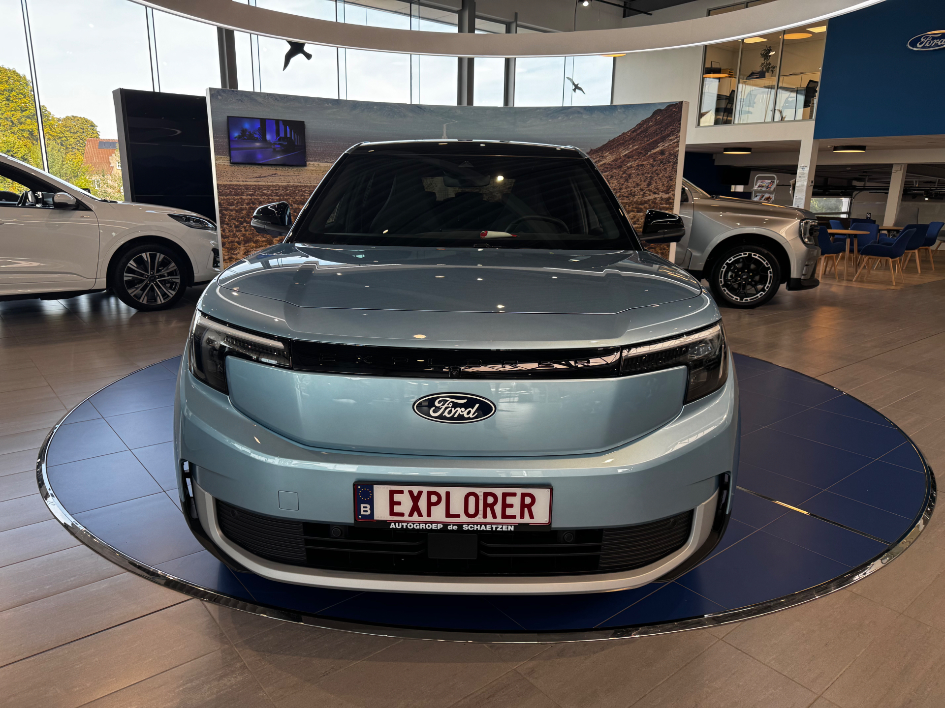 Ford Explorer EV Premium 77kWh Ext Range RWD  Artic Blue / B&O / Warmtepomp / 21″ Alu / Driver Ass Pack / Pano Dak