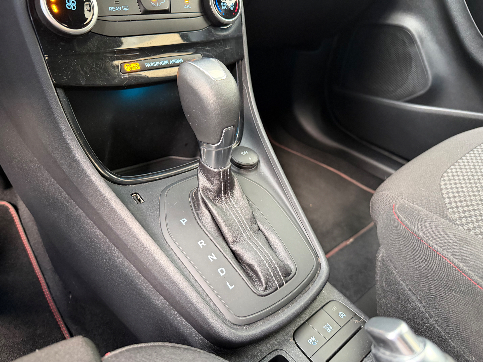 Ford Puma Ecoboost mHEV ST-Line AUT