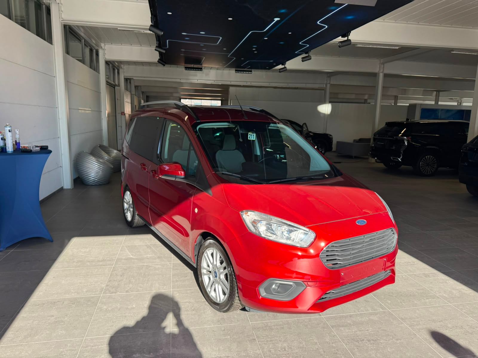 Ford Tourneo Courier Ford Courier | Zeer proper