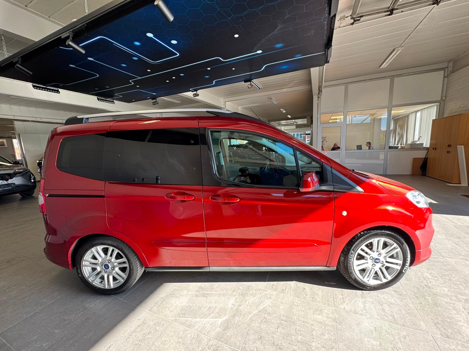 Ford Tourneo Courier Ford Courier | Zeer proper