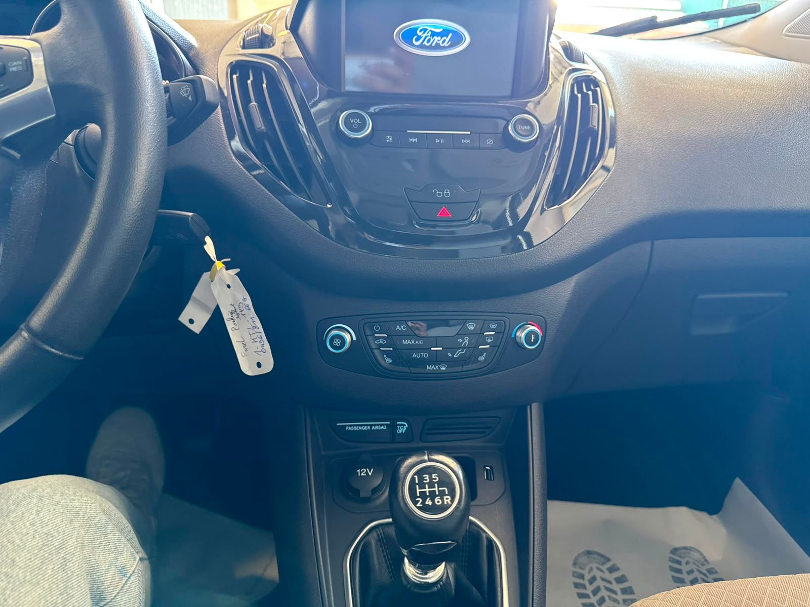 Ford Tourneo Courier Ford Courier | Zeer proper