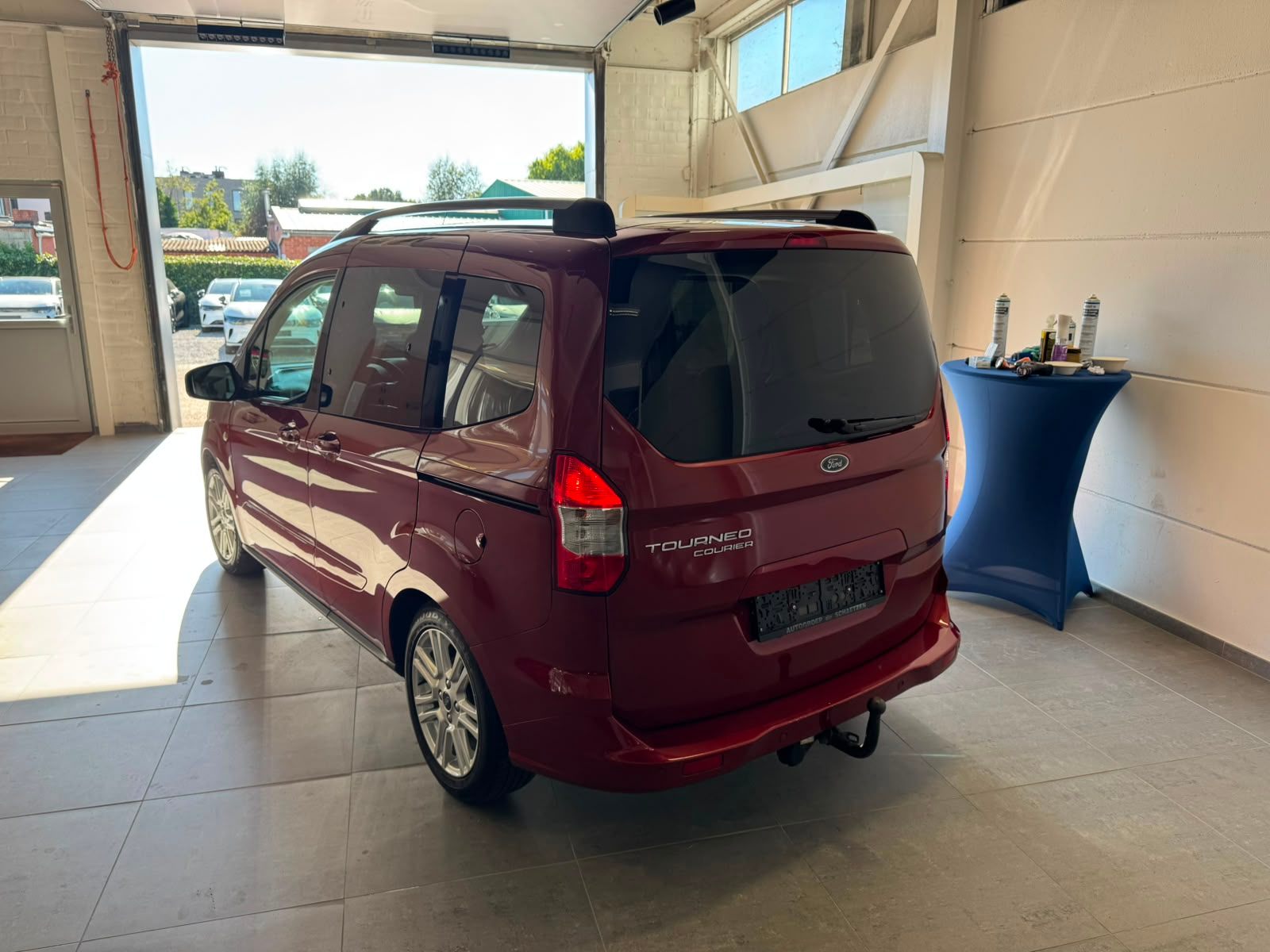 Ford Tourneo Courier Ford Courier | Zeer proper
