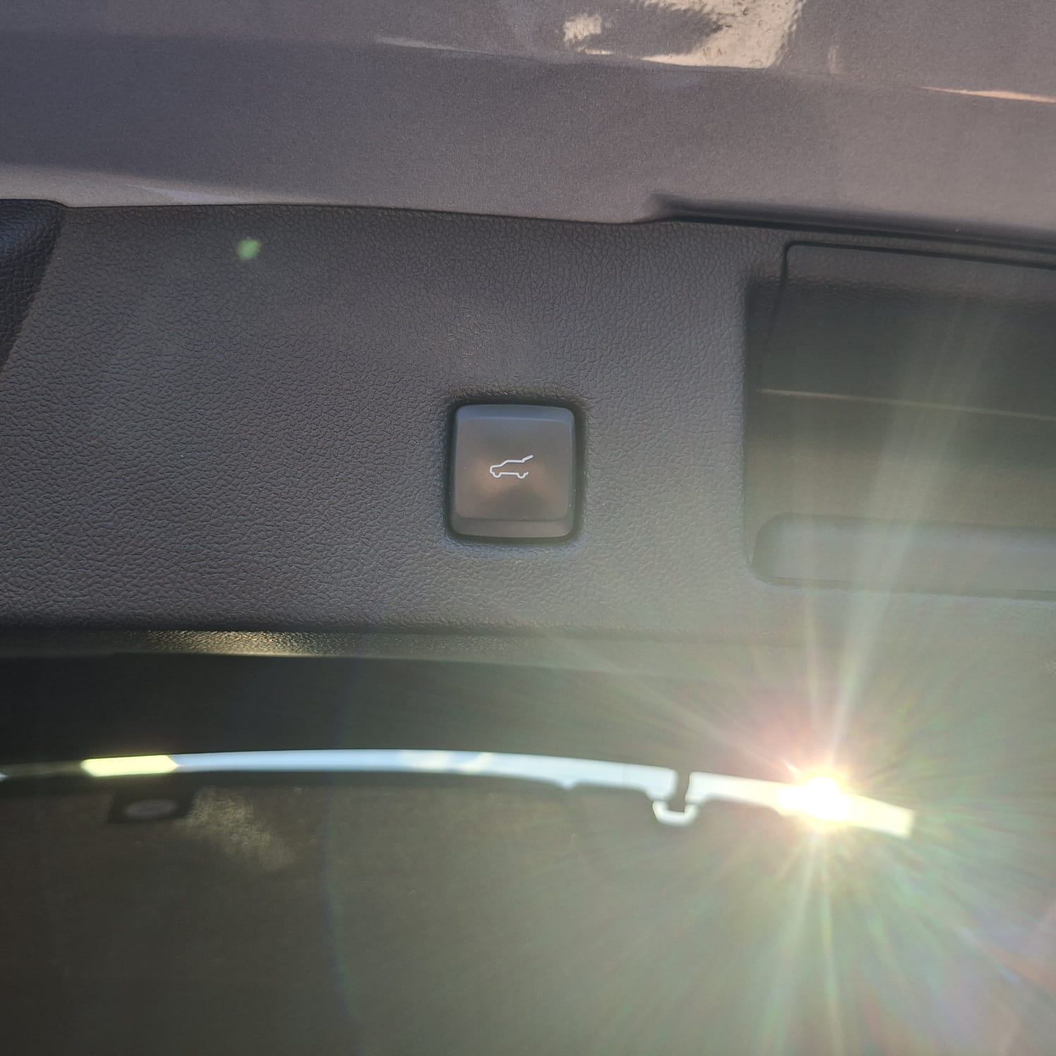 Ford Kuga ST-Line X / PHEV / 2.5 / Solar Silver