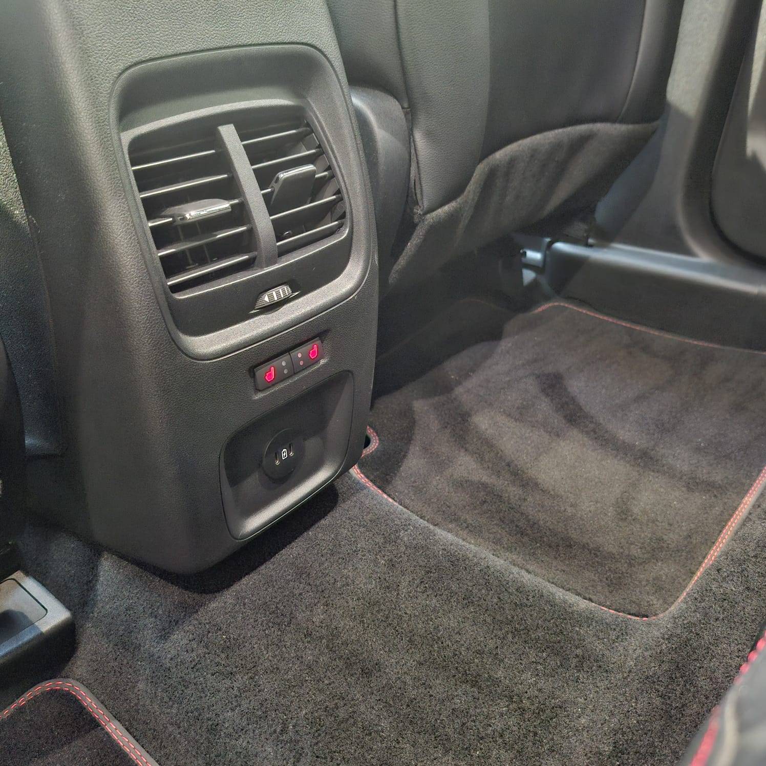 Ford Kuga ST-Line X / PHEV / 2.5 / Solar Silver