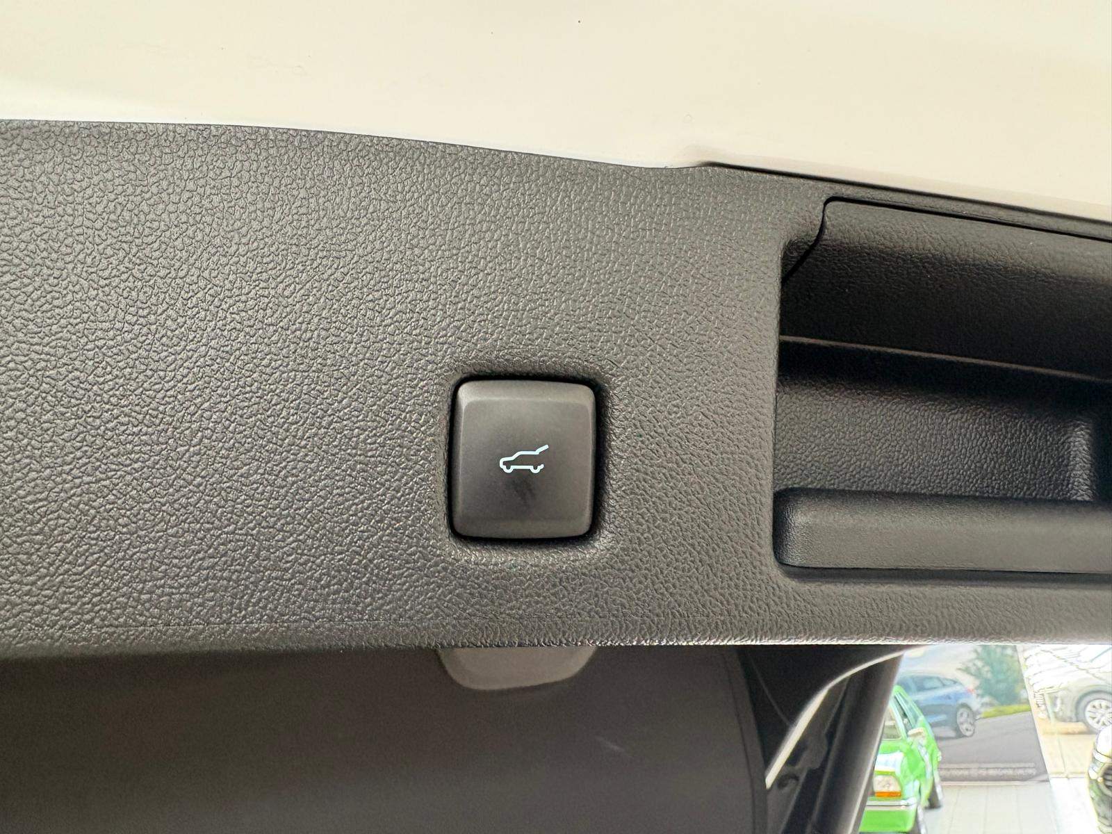 Ford Kuga EcoBoost ST-Line X bLACK pACKAGE