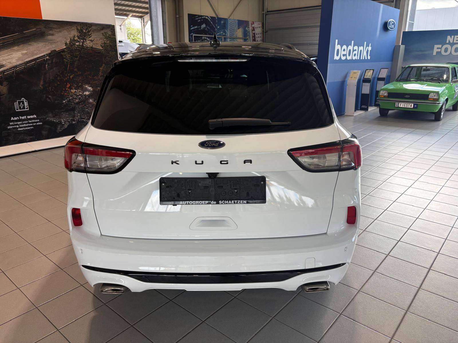 Ford Kuga EcoBoost ST-Line X bLACK pACKAGE