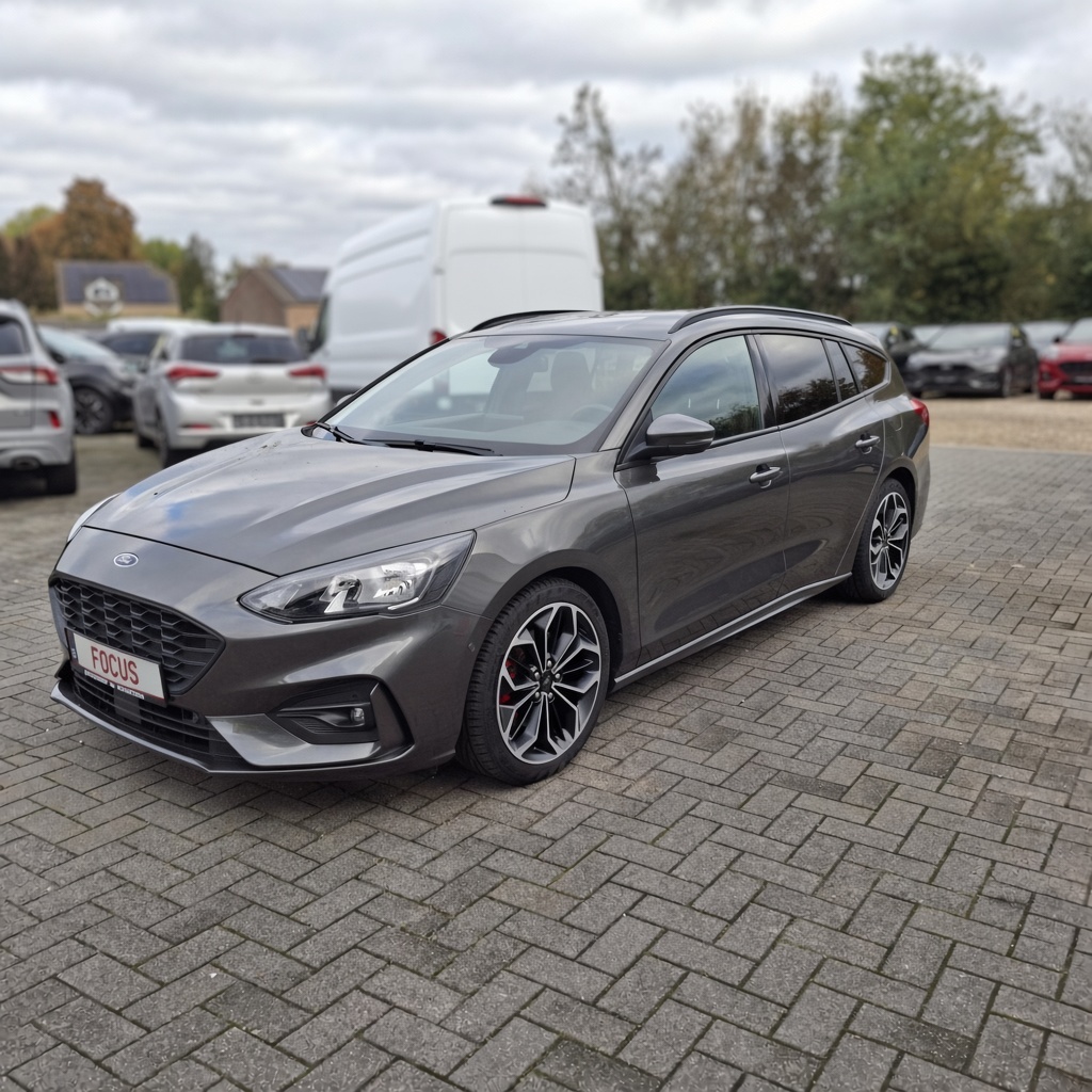 Ford Focus Clipper 1.5i 180PK Magnetic